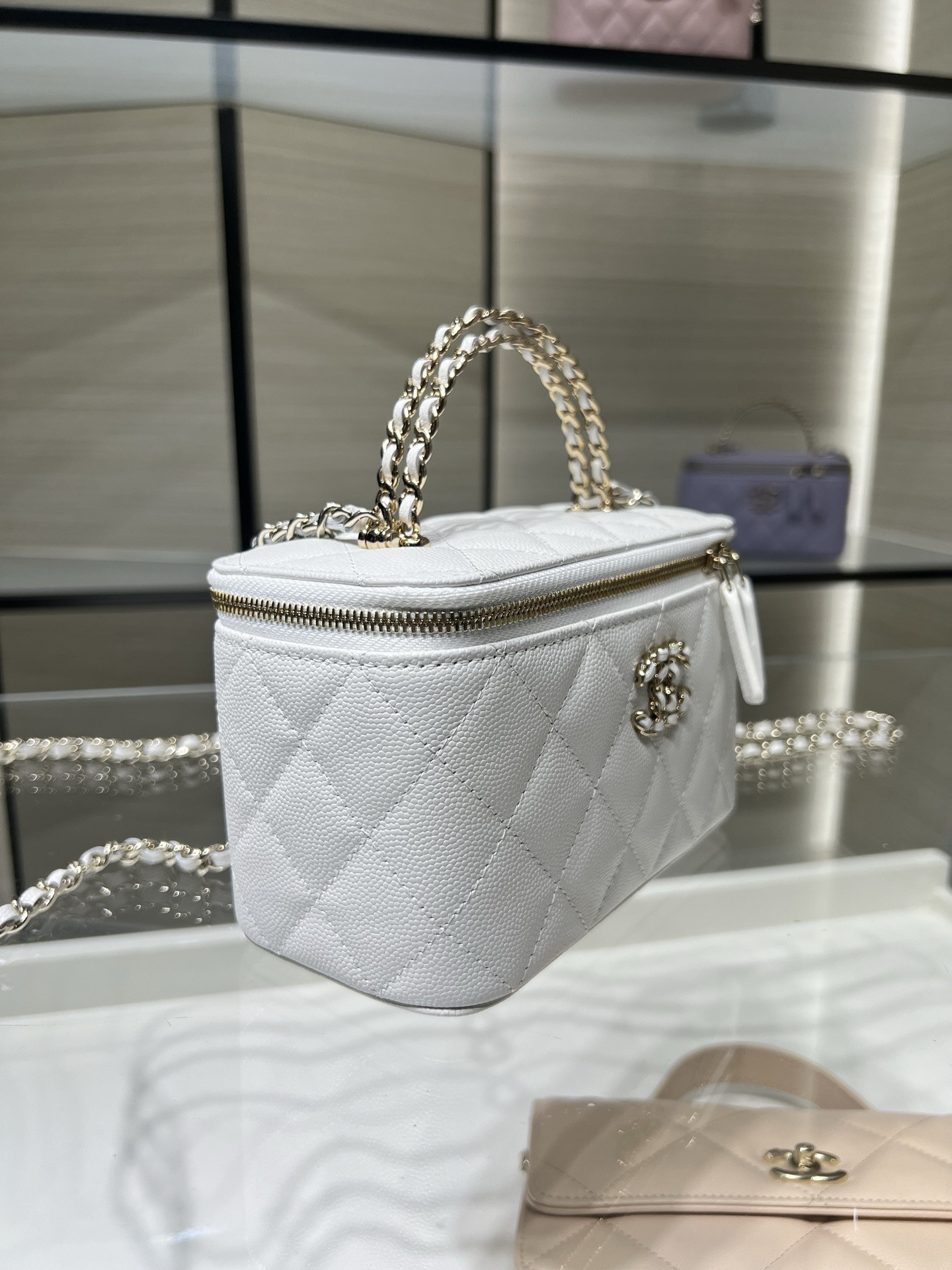 CHANEL Vanity With Chain AP5182 9.5x17x8cm