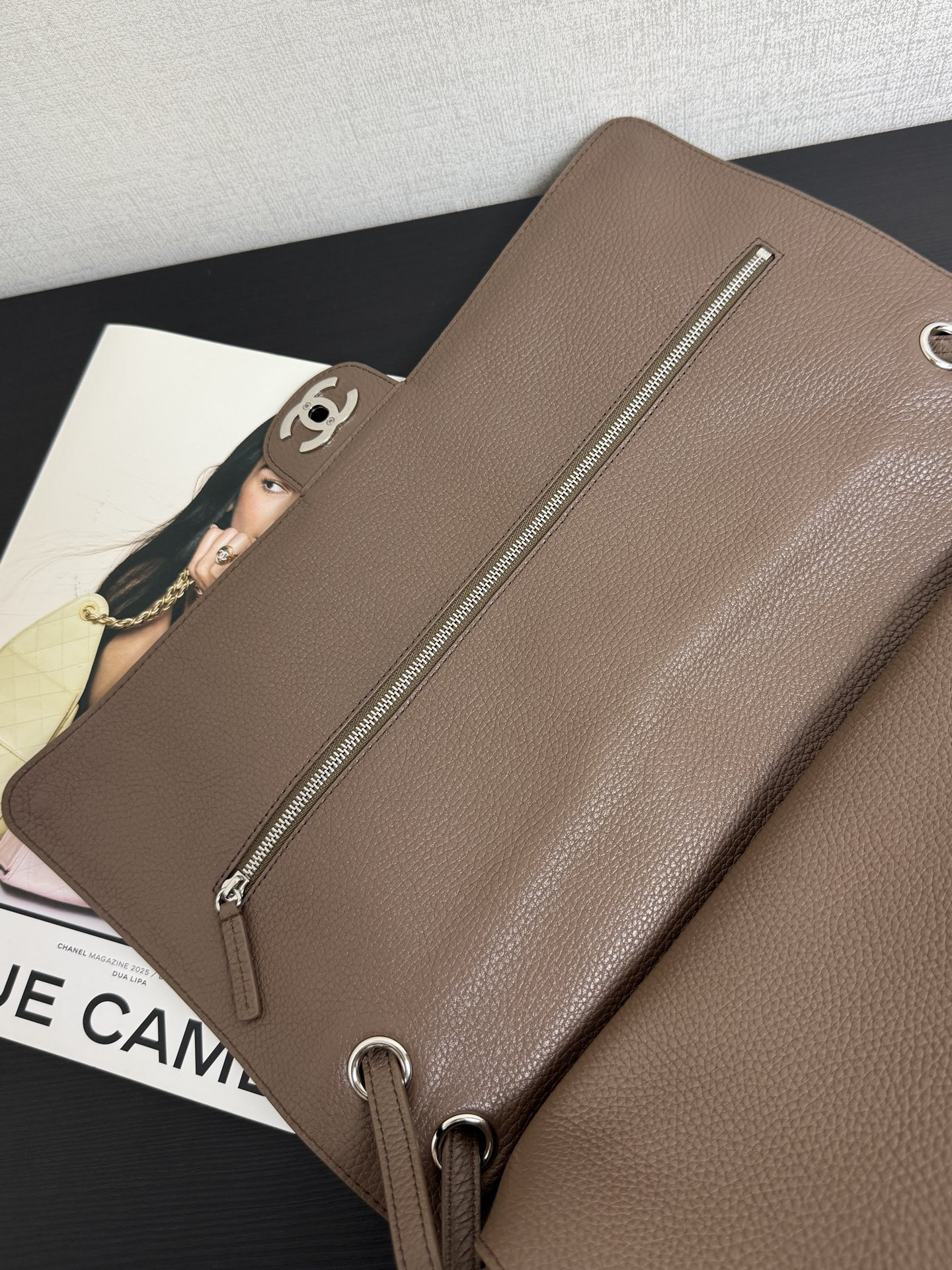Chanel Maxi Flap Bag AS6233 26x38.5x11cm