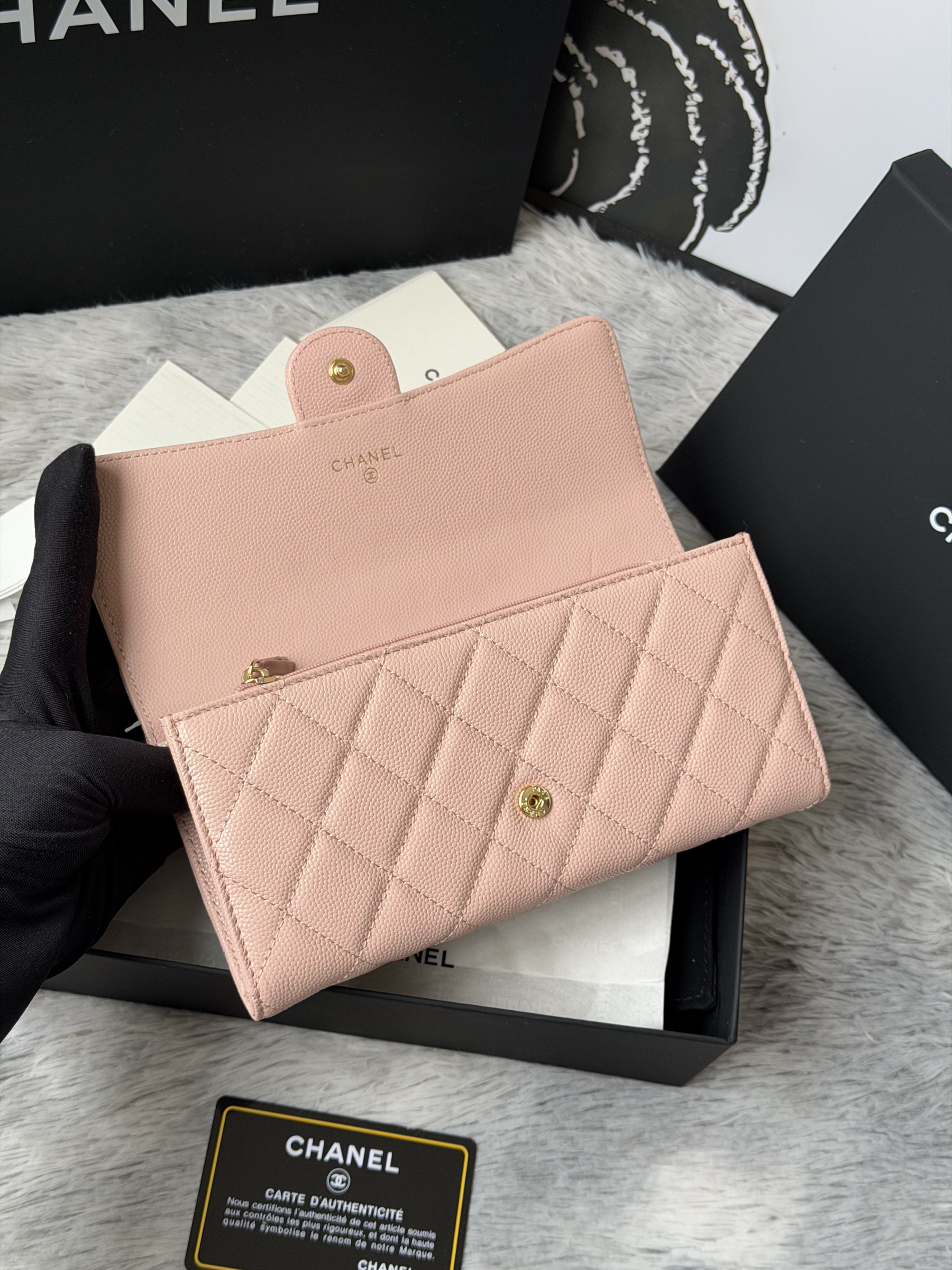 Chanel Wallet 80758 10x19x3cm