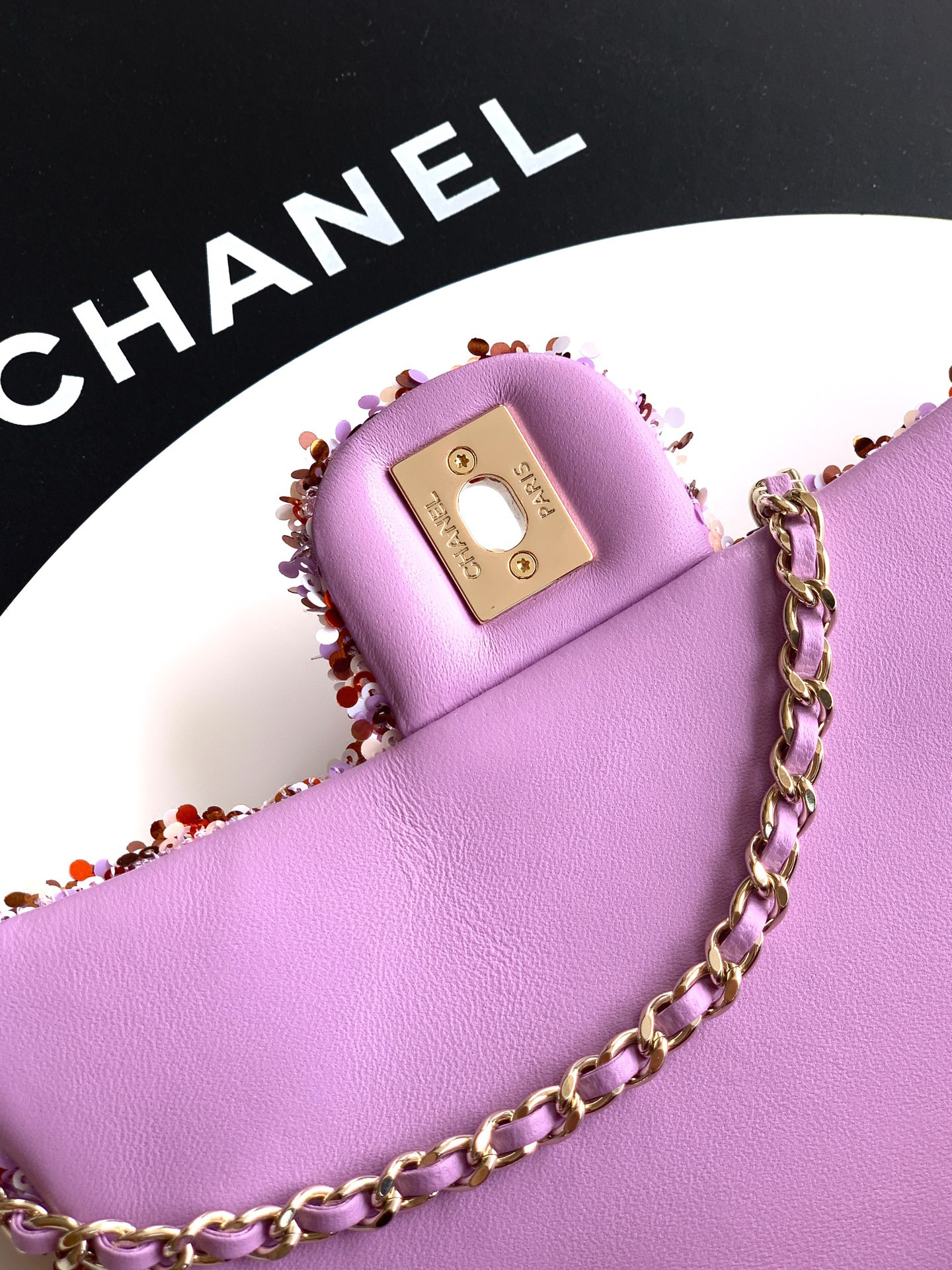 Chanel Flap Bag 20x12x6cm