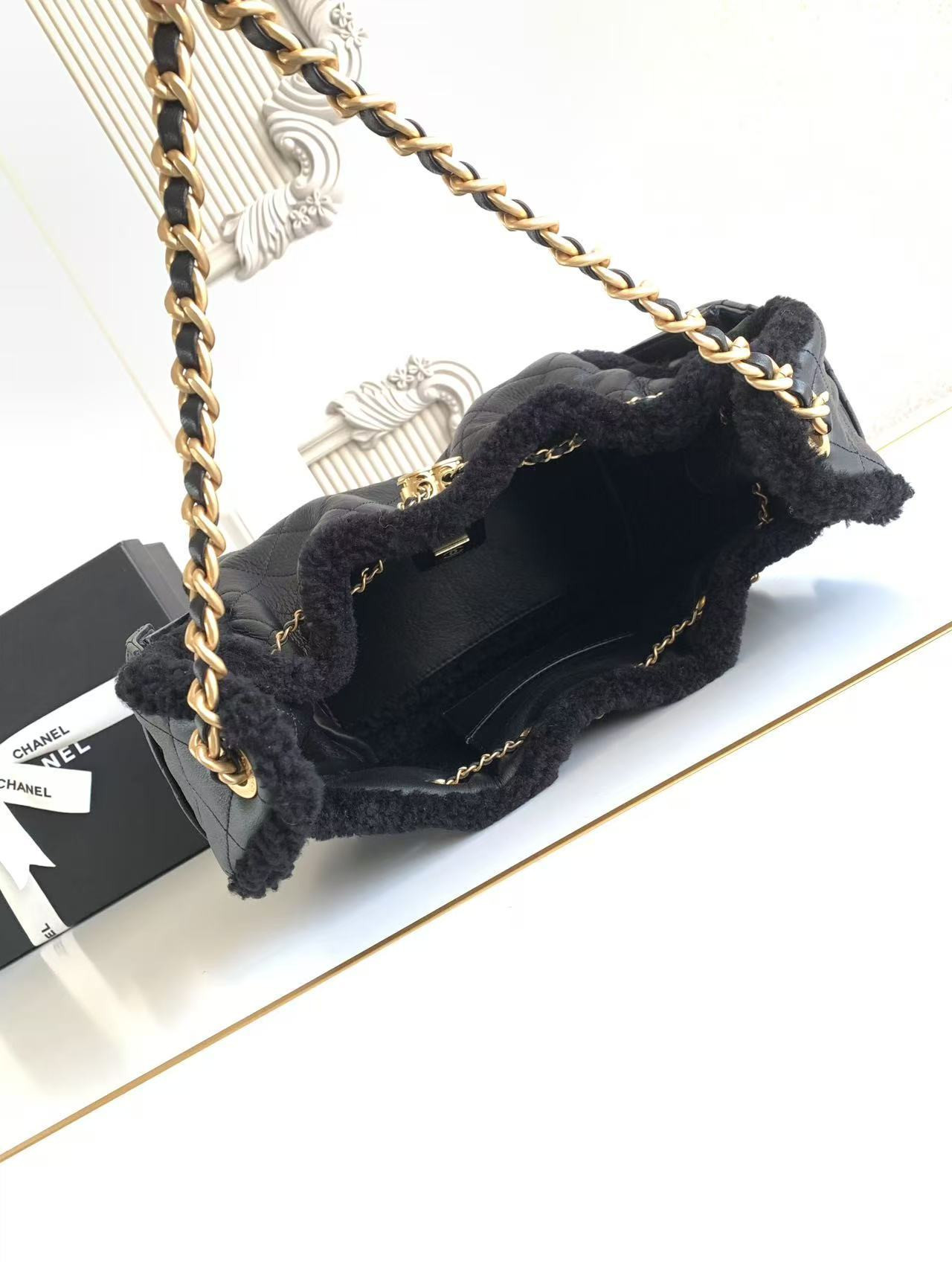 CHANEL 25C Bucket BAG 30x26x14cm
