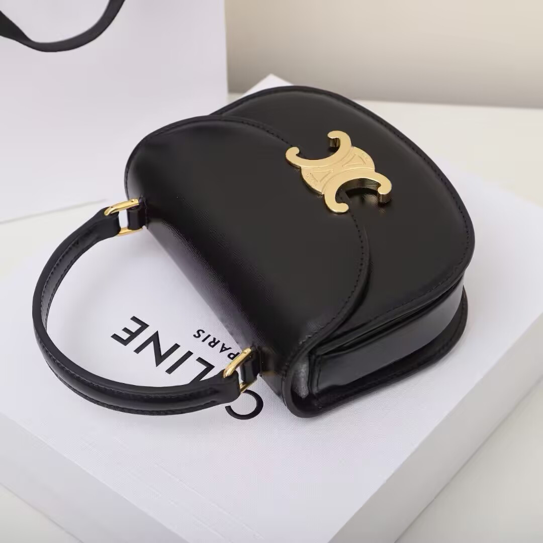 Celine MINI BESACE CLEA 15.5x12x5cm