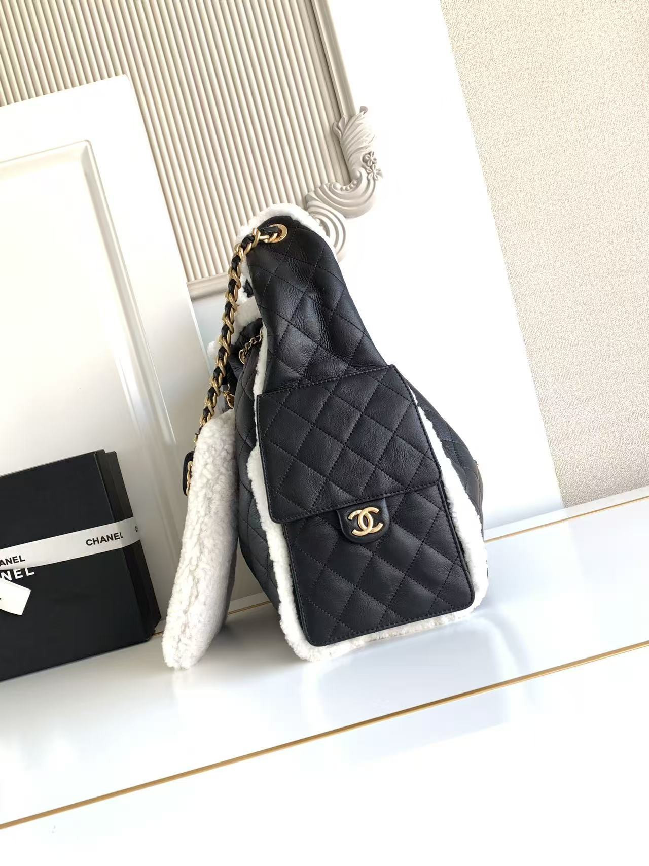 CHANEL 25C Bucket BAG 40x30x15cm