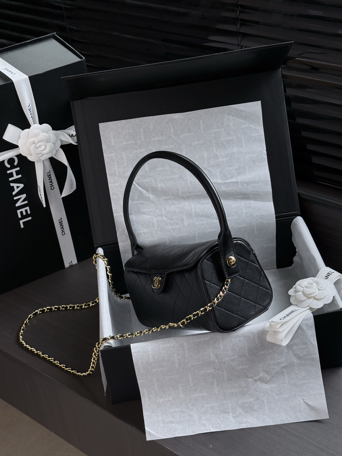 Chanel Clutch with chain AP5294 11x23x12.5cm