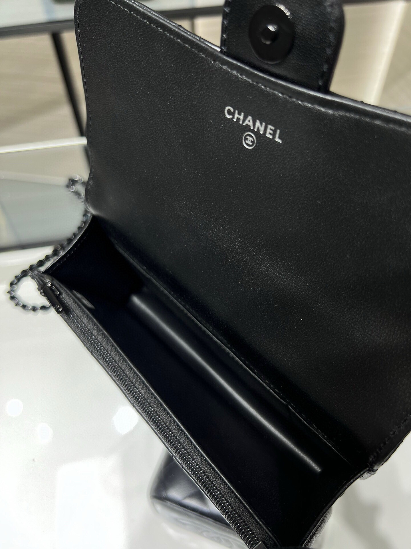 CHANEL Classic Handbag With Top Handle 17x9x3cm