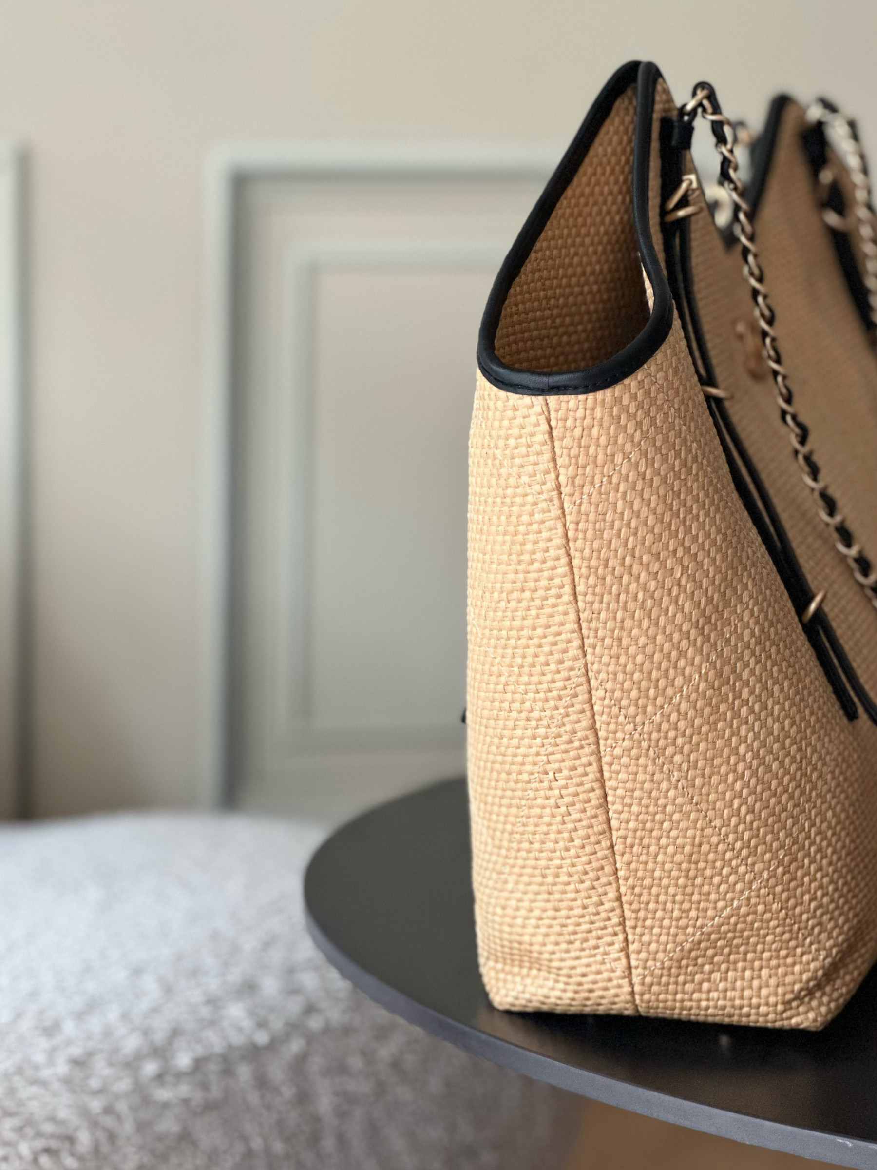 Chanel Maxi Shopping Bag AS5463 36 x 59 x 13cm