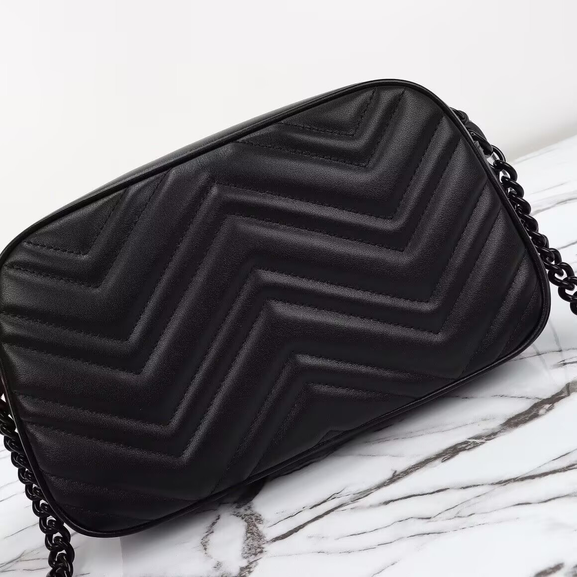 Gvc*1 GG Marmont small shoulder bag 24x12x7cm