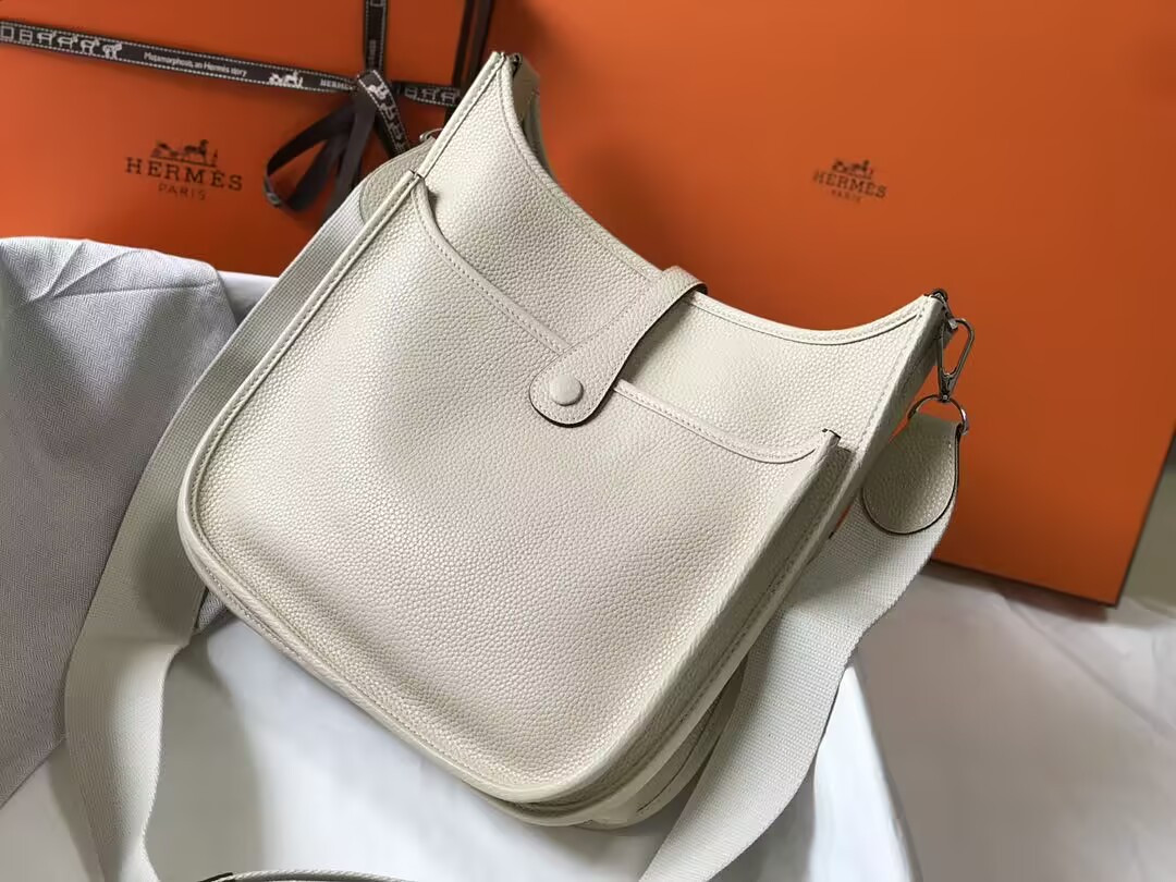 Hermès Evelyne Bag 28cm