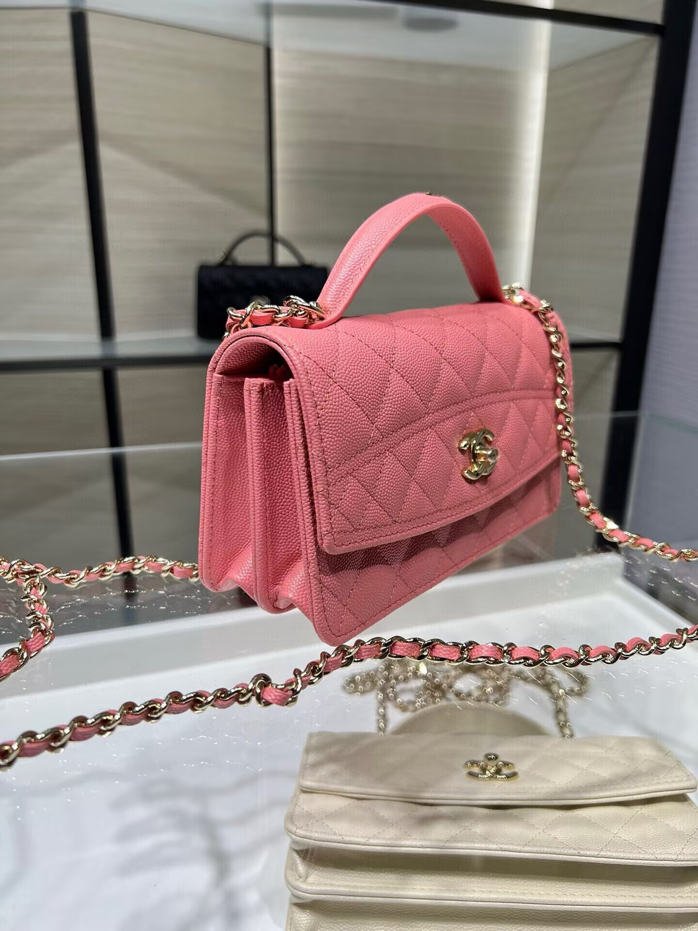 Chanel Mini Coco Handle Bag AP4402 19x11x6cm