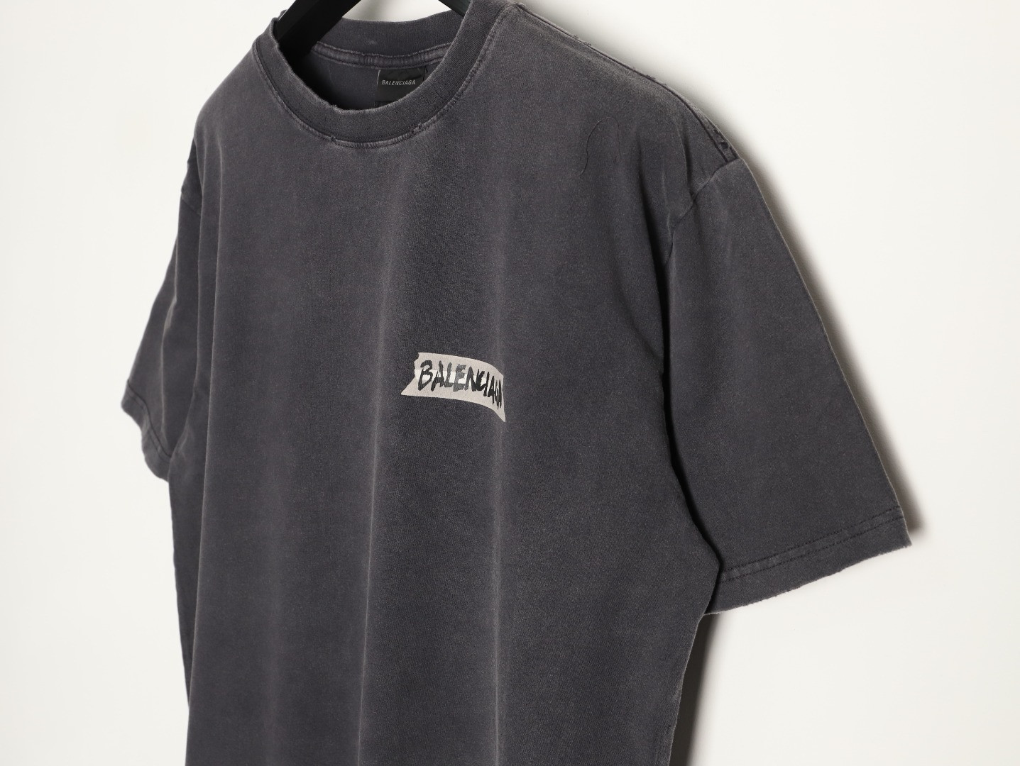Ba1en*iaga short-sleeved t-shirt