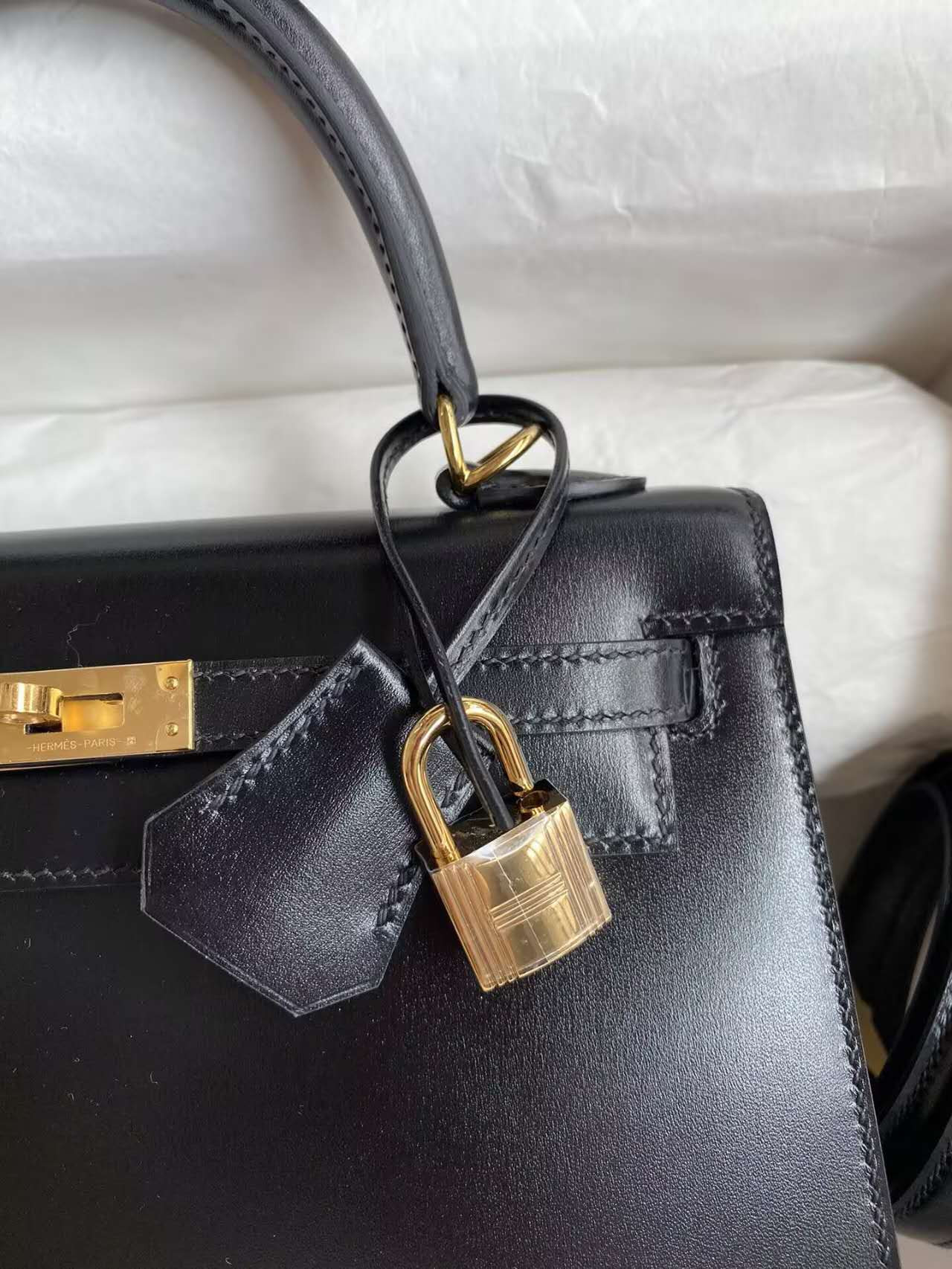 HERMÈS Kelly 25 28