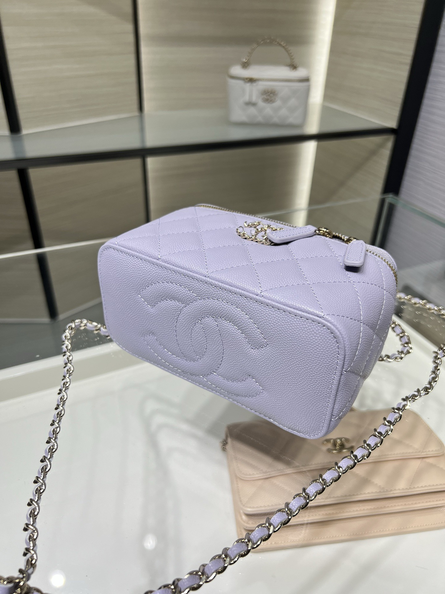 CHANEL Vanity With Chain AP5182 9.5x17x8cm