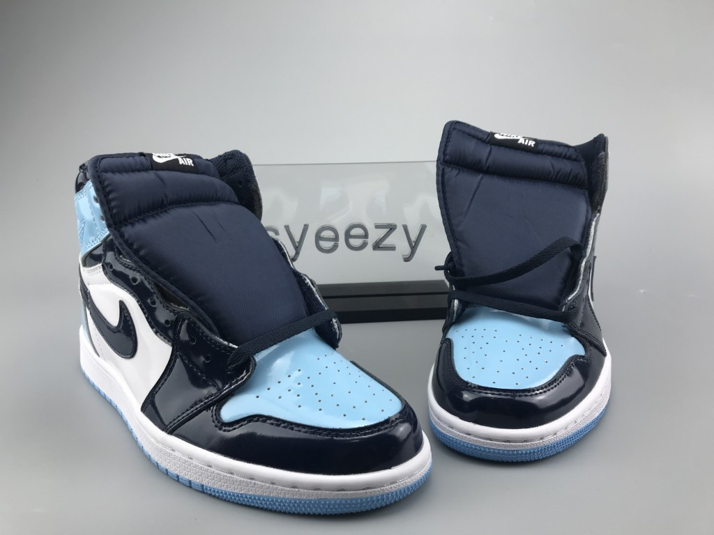 UA WMNS AIR JORDAN 1 RETRO HIGH OG