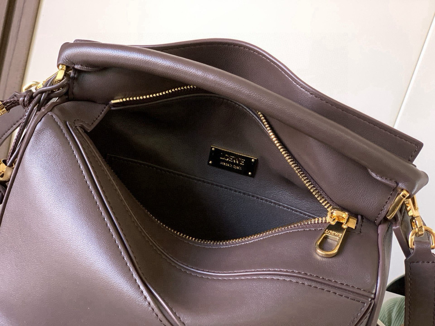 LOEWE Small Featherlight Puzzle Bag in Nappa Lambskin 16.5x24x10.5cm