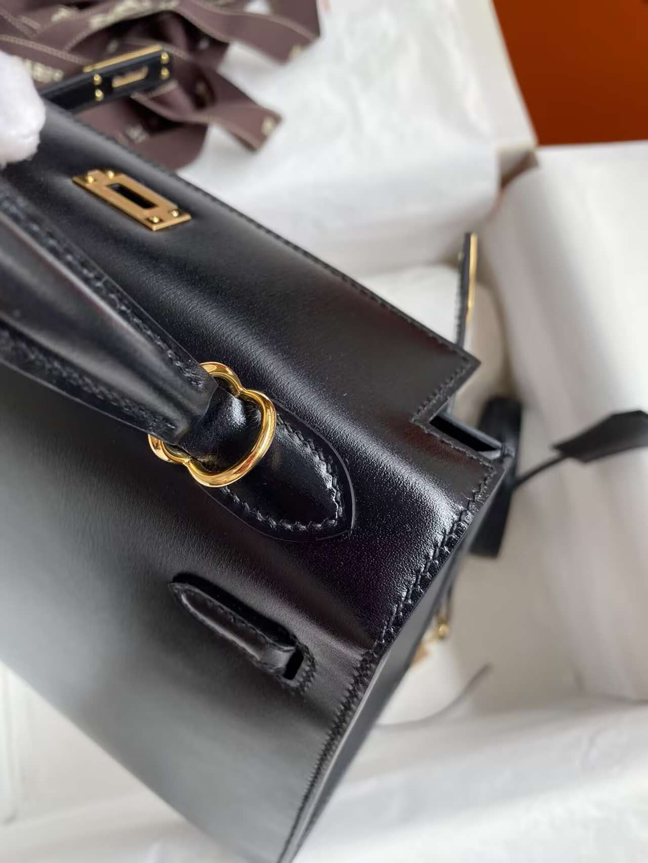 HERMÈS Kelly 25 28