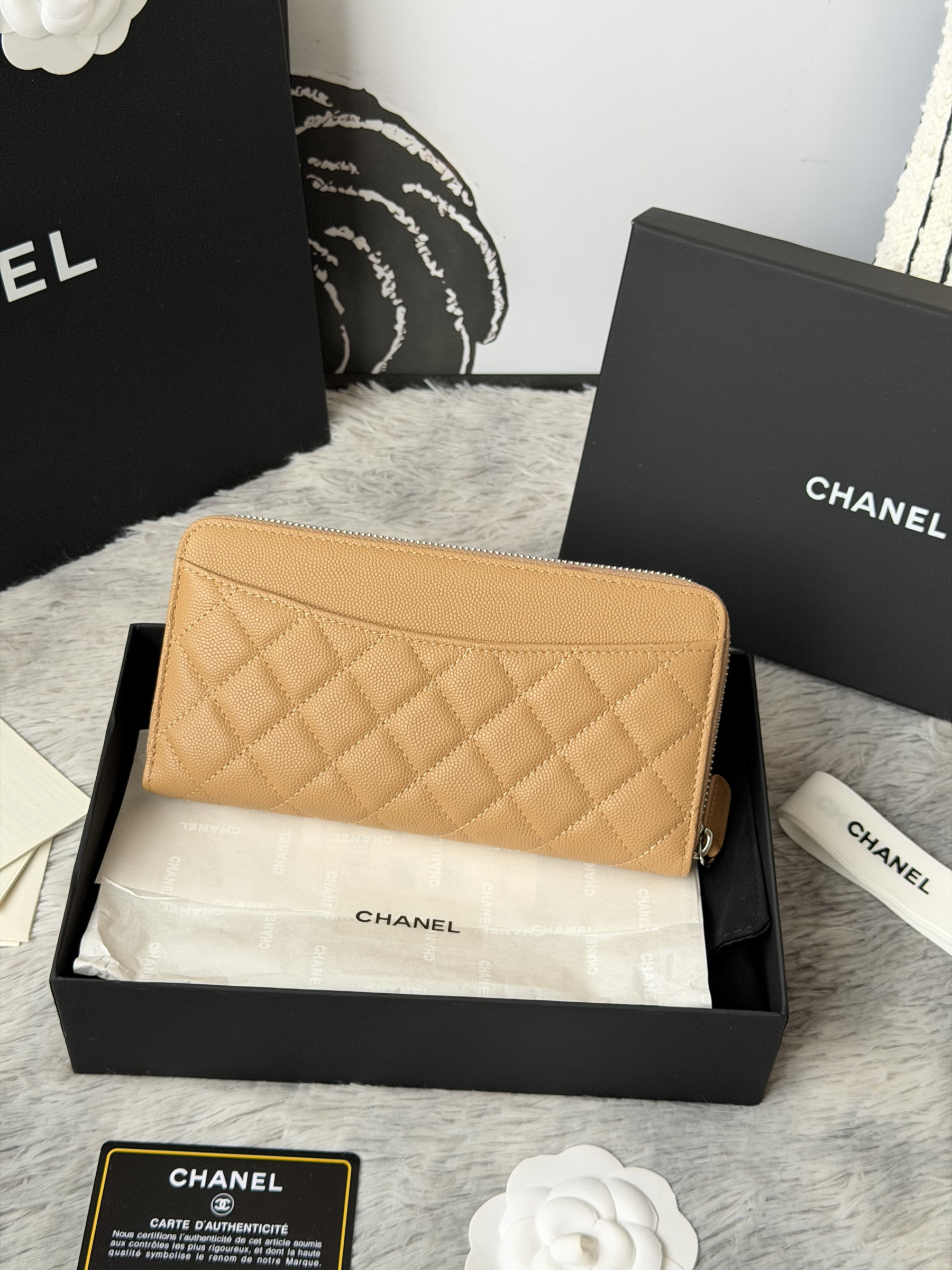 Chanel Zip Around Wallet 80758 10x19x3cm