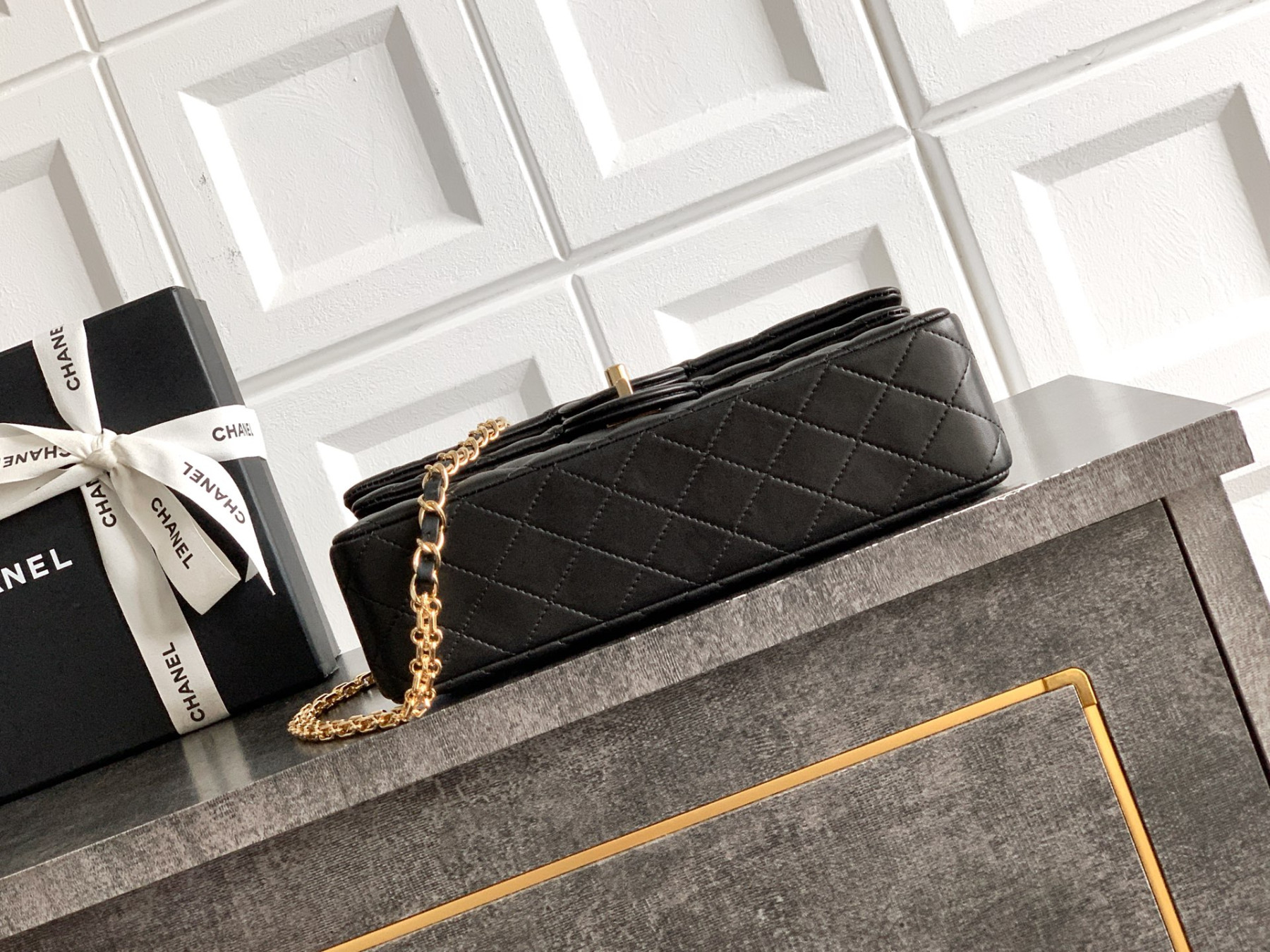Chanel Flap Handbag 25.5x15.5x6.5cm