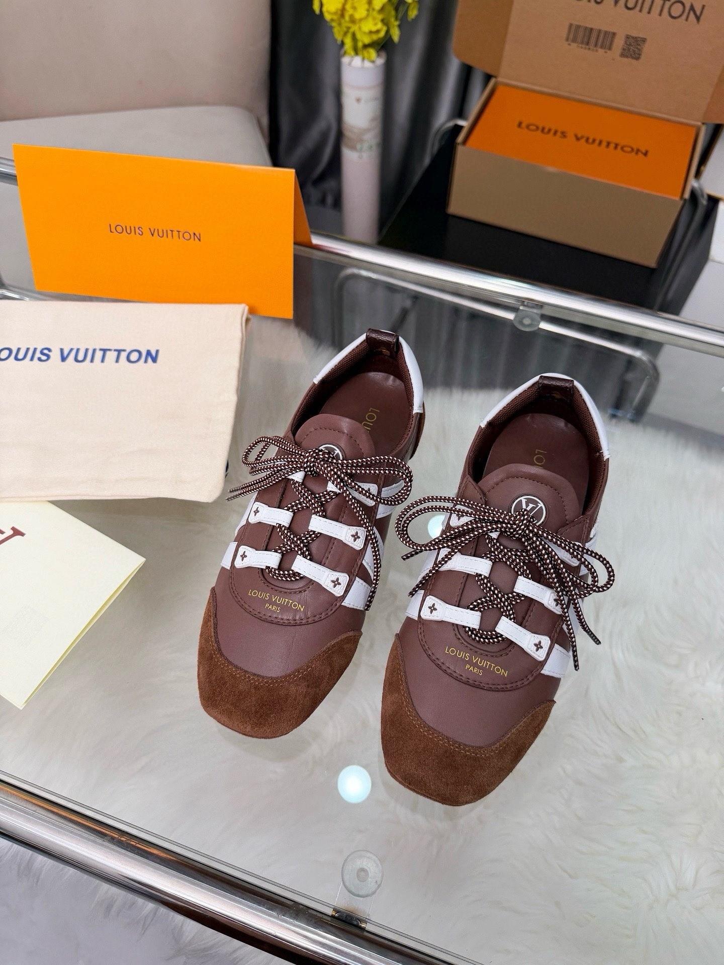 UA LV Sneaker