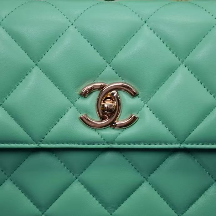 CHANEL FLAP BAG WITH TOP HANDLE 17x25x12cm
