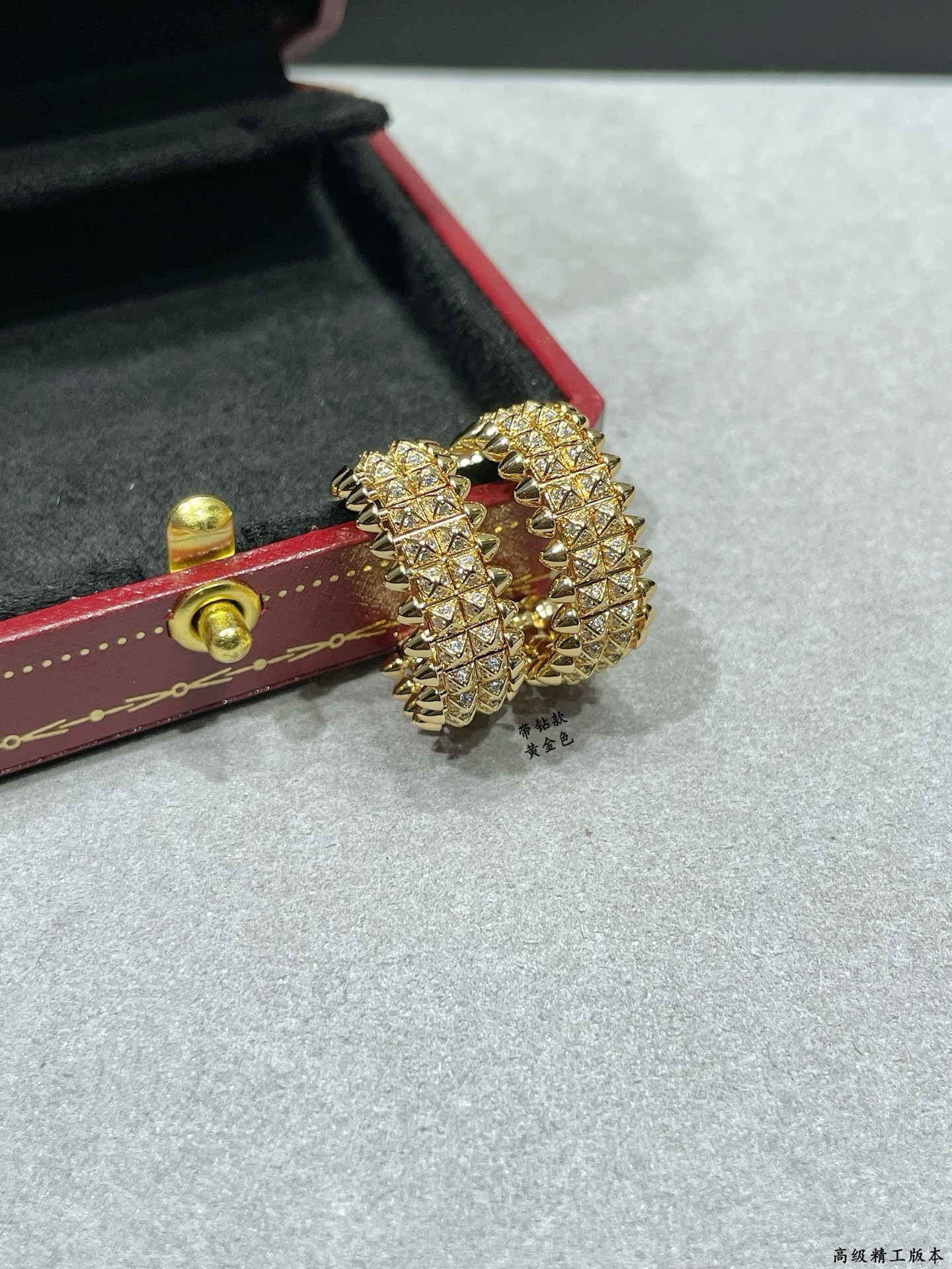 Ca*t1er Double-row Bullet Earrings with D1am0nds