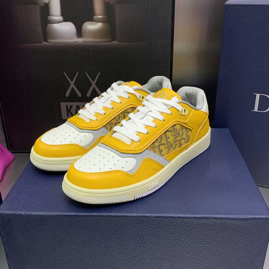 UA D10r B27 Sneaker