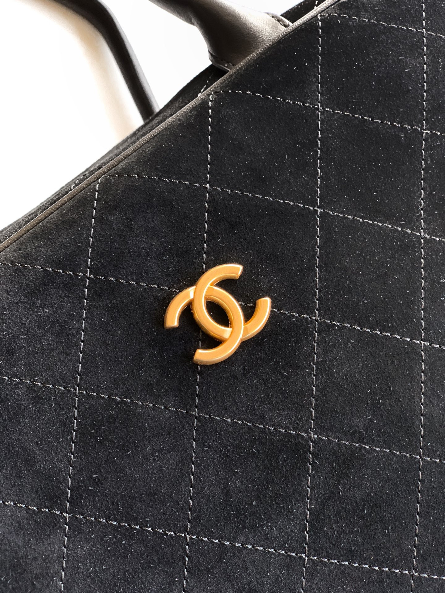 Chanel Maxi Bowling Bag AS6212 42x32x21cm