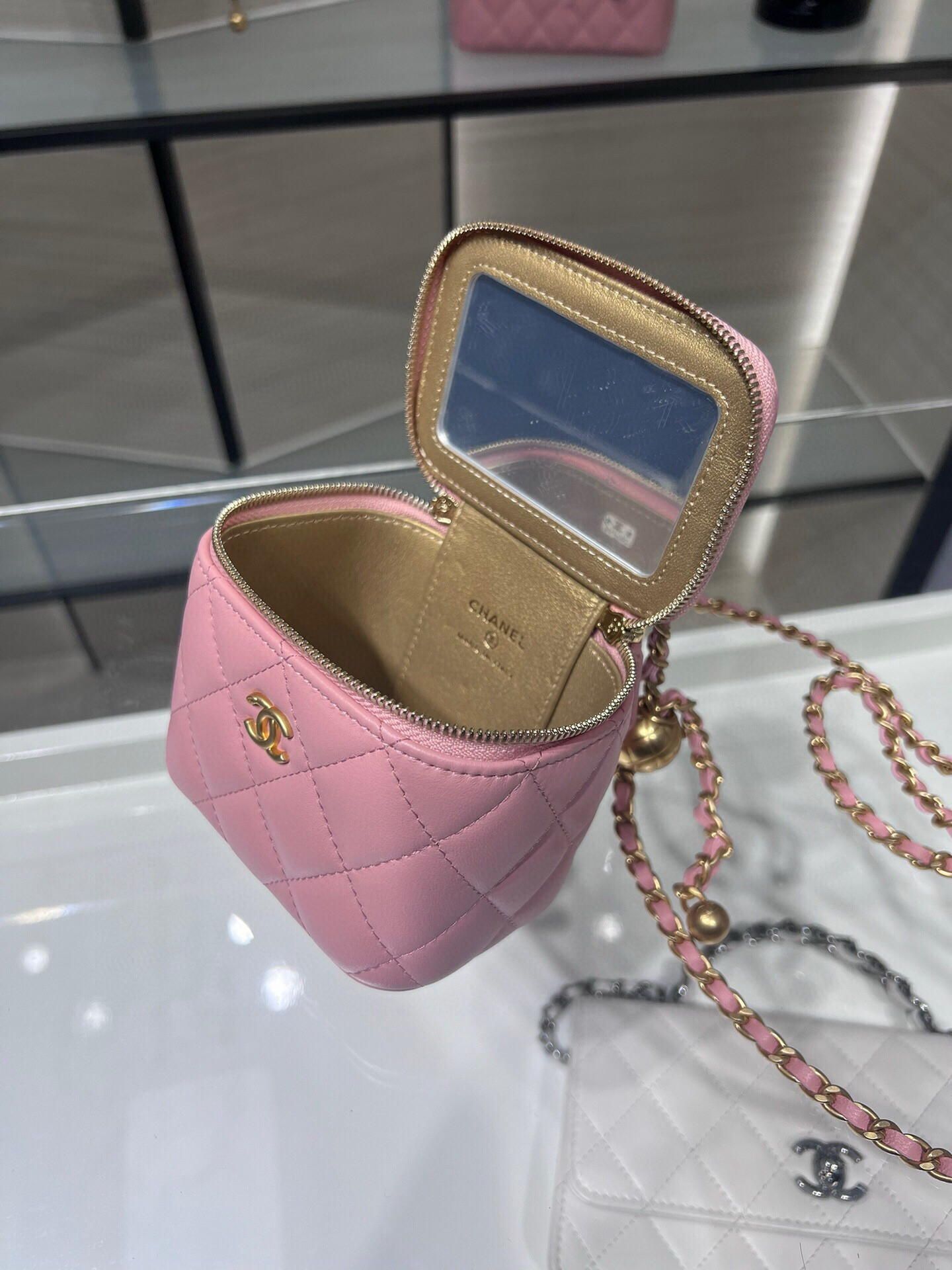 Chanel Small Vanity with Chain 8.5x11x7cm