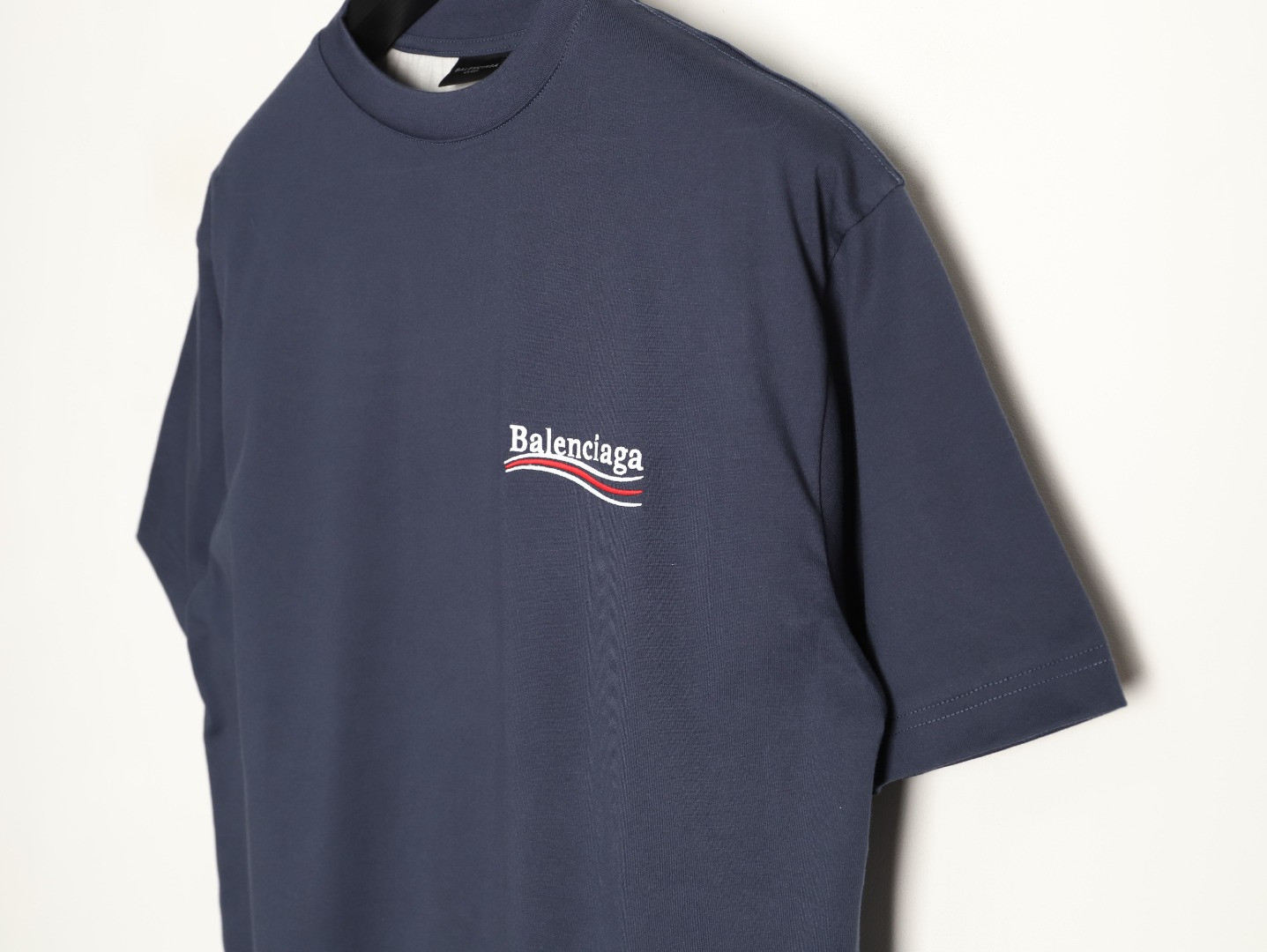 Ba1en*iaga short-sleeved t-shirt