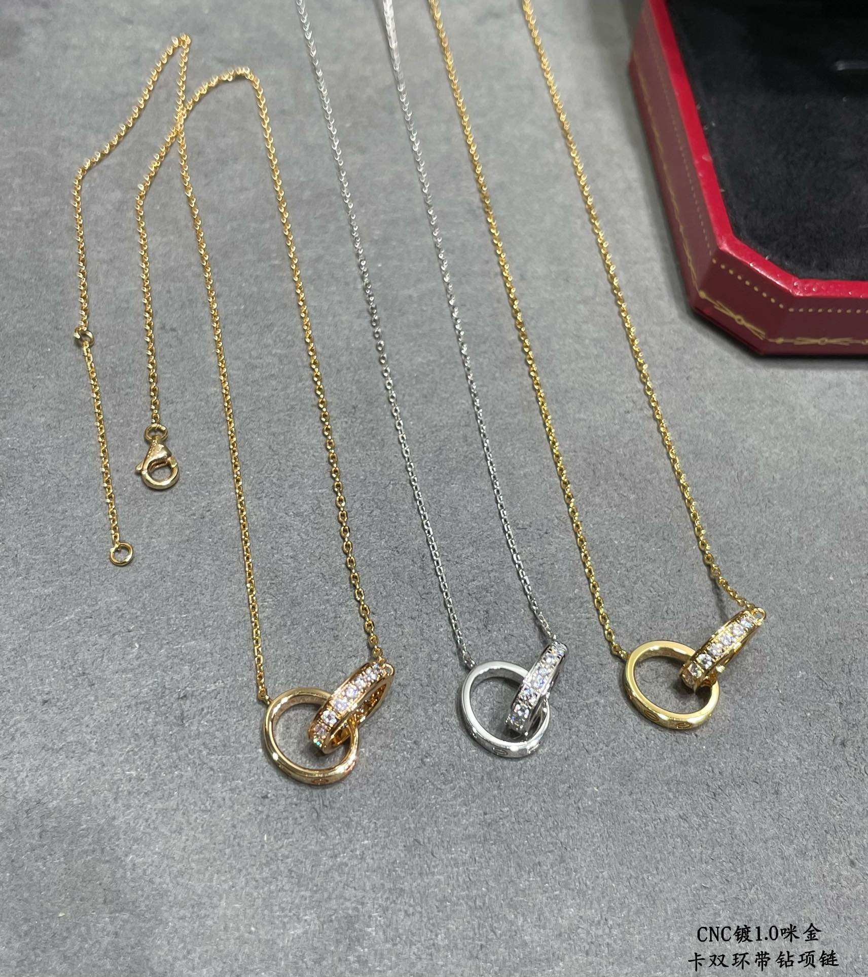 Ca*t1er Double-loop D1am0nd Necklace