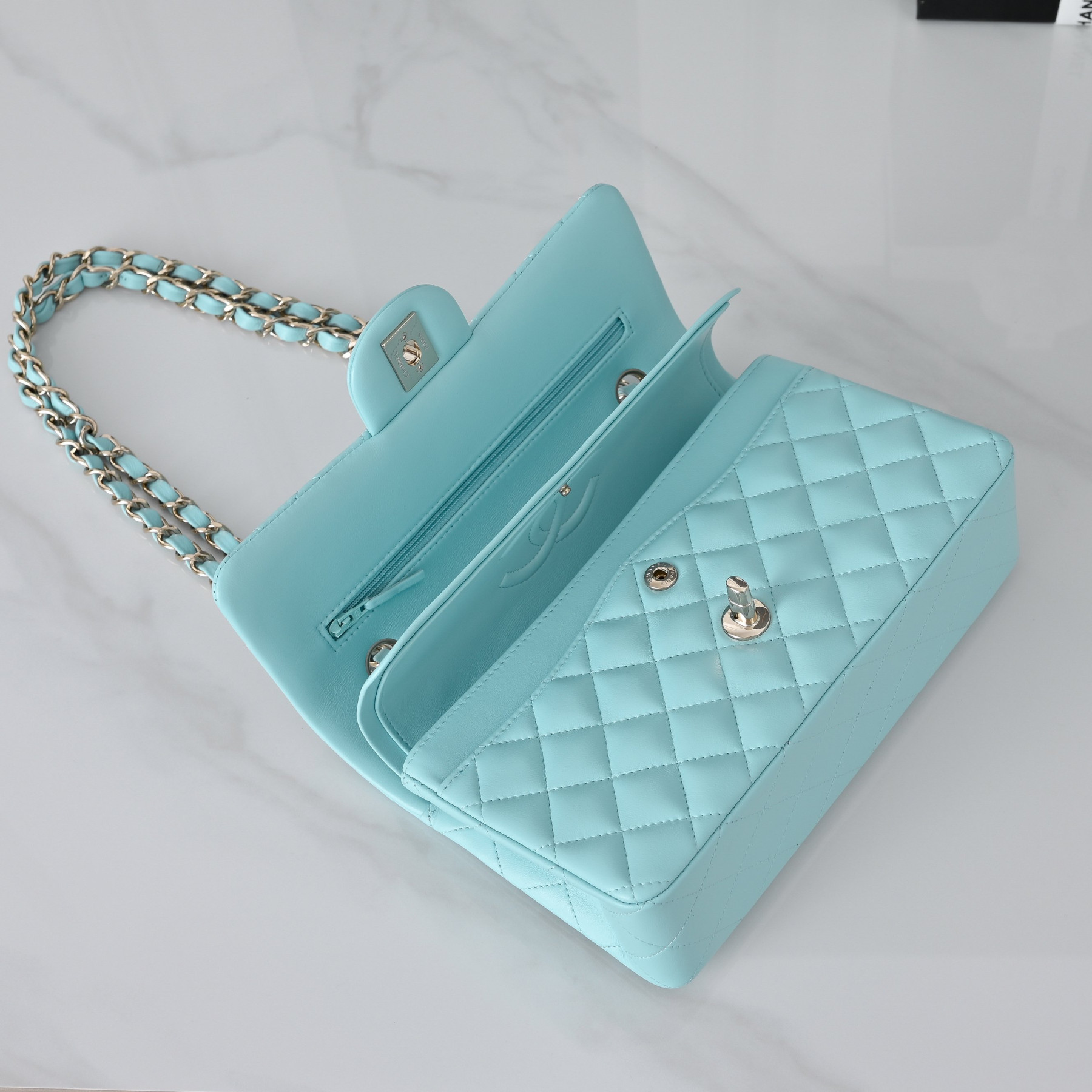 Chanel Classic Flap handbag Sky blue lambskin with light gold hardware A01113 23x14.5x6cm
