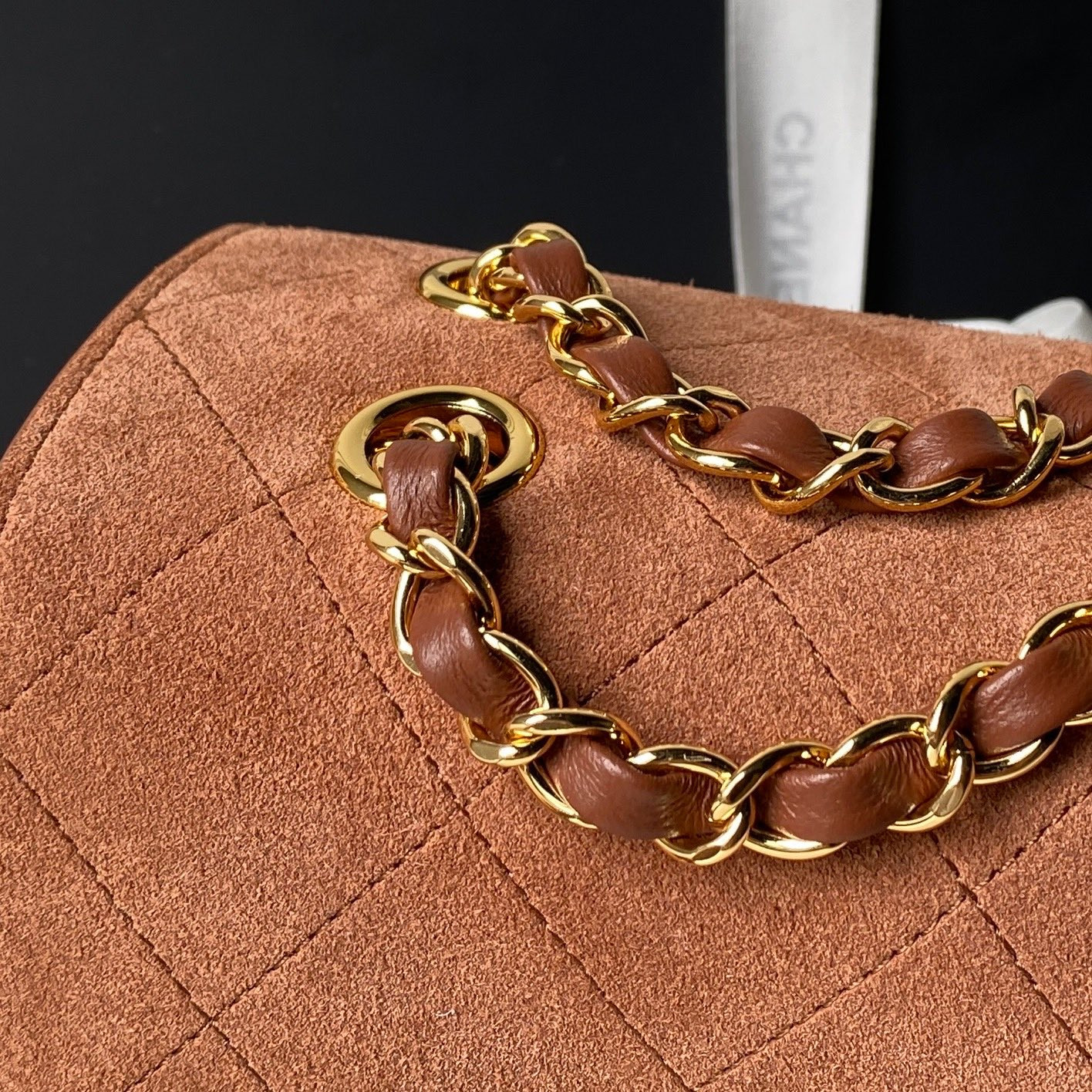 Chanel Maxi Flapbag Gold hardware AS6281 19.5x32x10cm