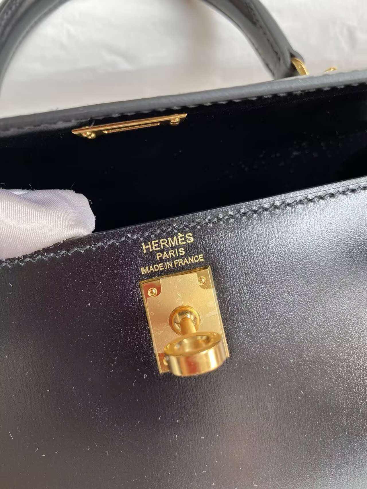 HERMÈS Kelly 25 28