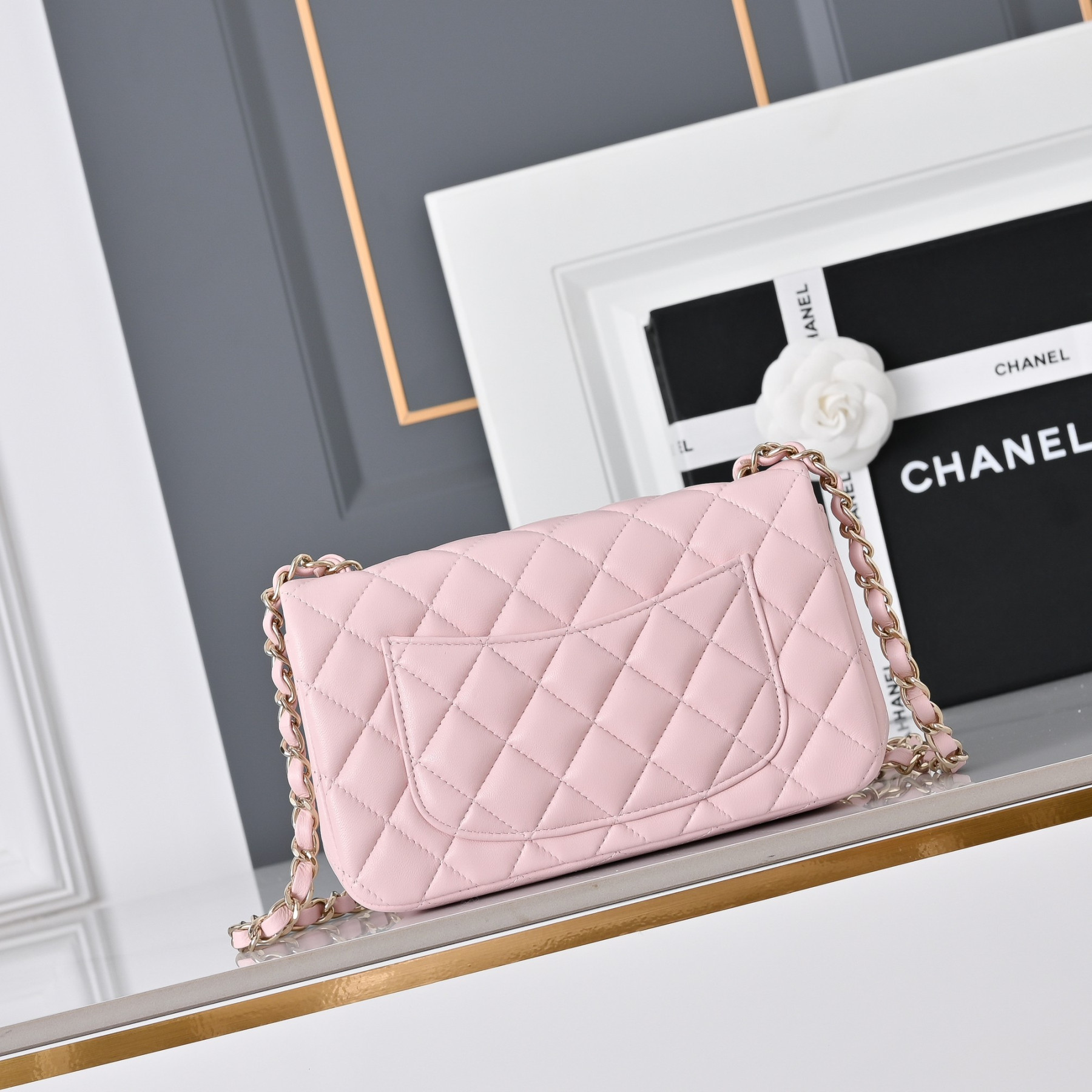 Chanel Mini Flap Bag 20x12x6.5cm