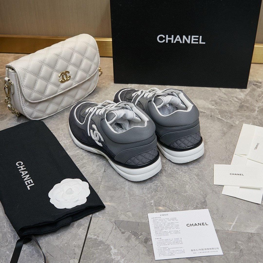 UA Ch**el SNEAKERS