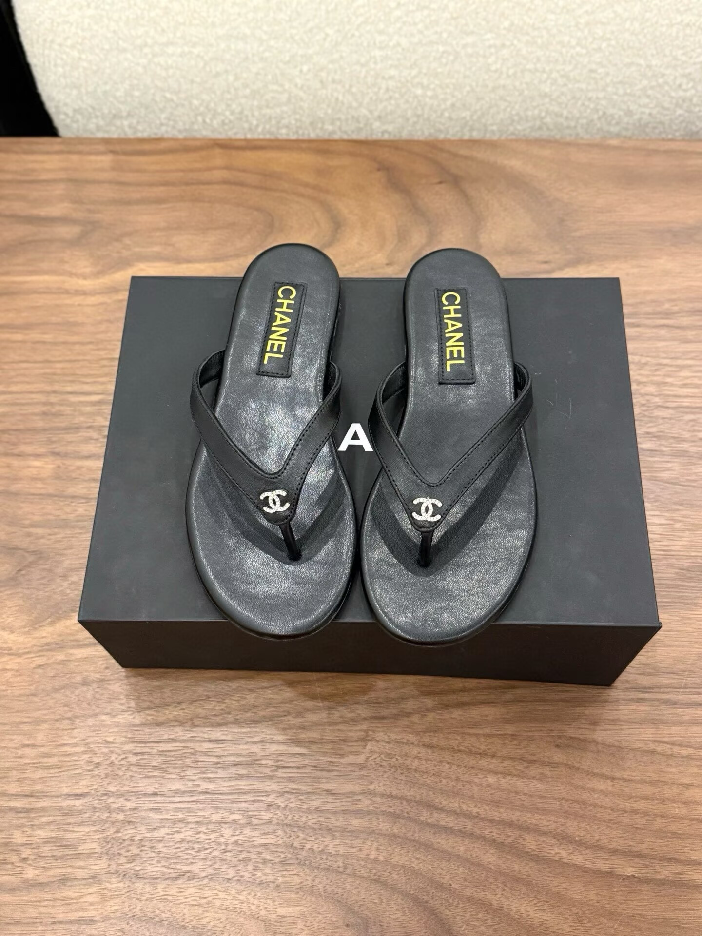 UA Chanel Slides