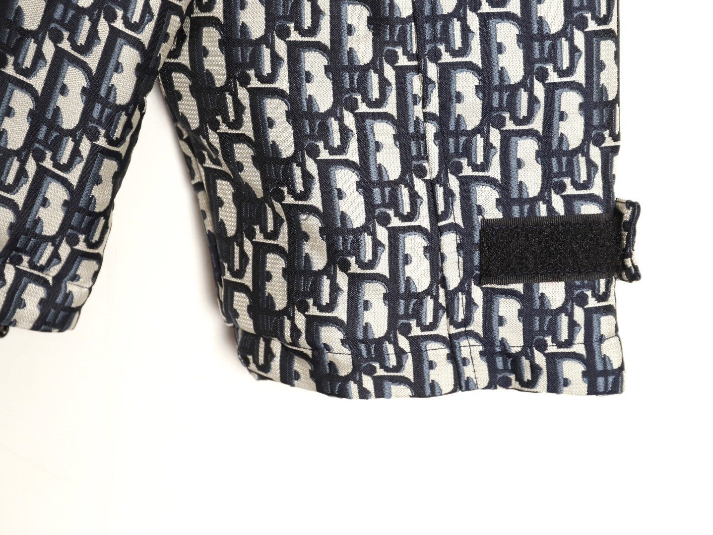 D10r Cotton Coats