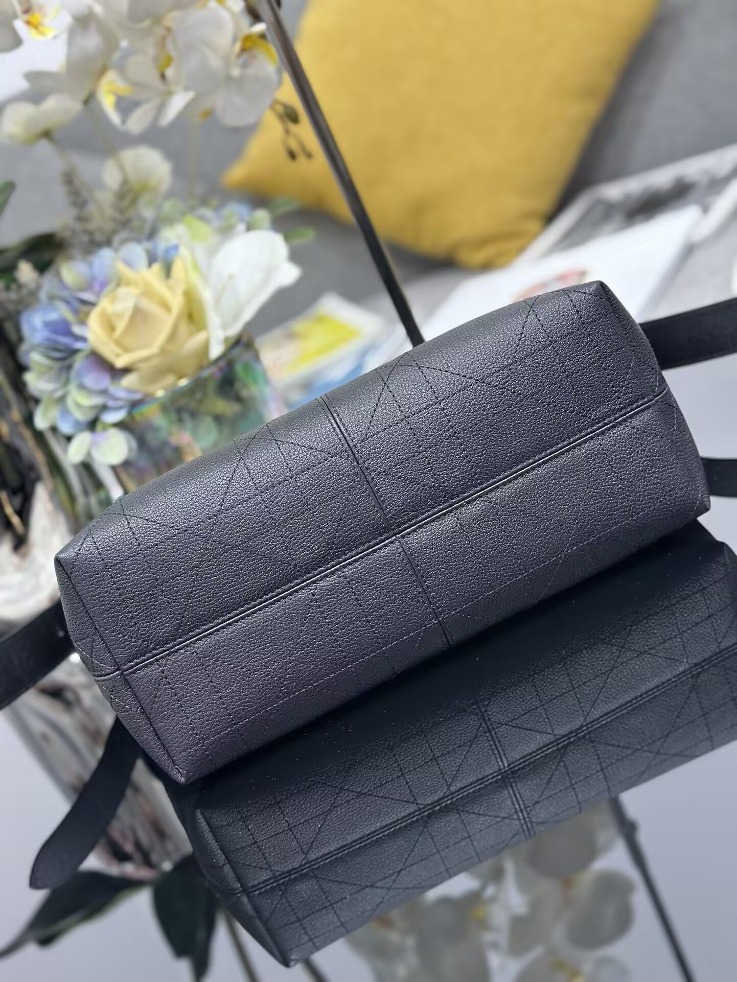 Dior Medium Dior Voyage Bag 28x18x12cm