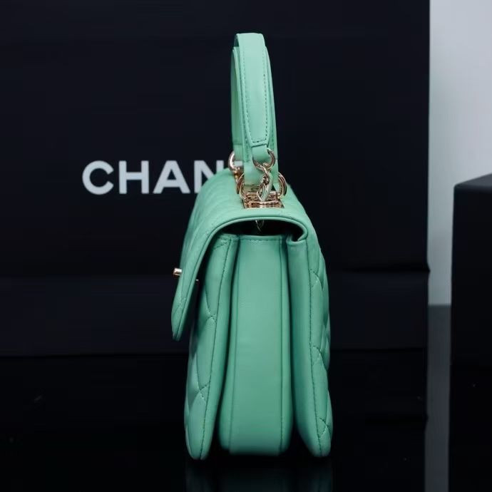 CHANEL FLAP BAG WITH TOP HANDLE 17x25x12cm
