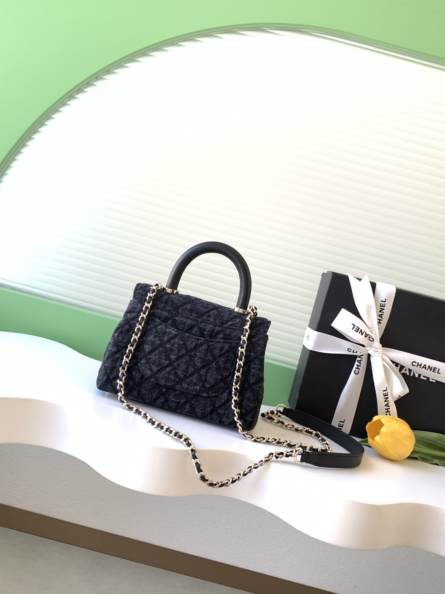 Chanel Coco Clutch with chain 13x19x9cm