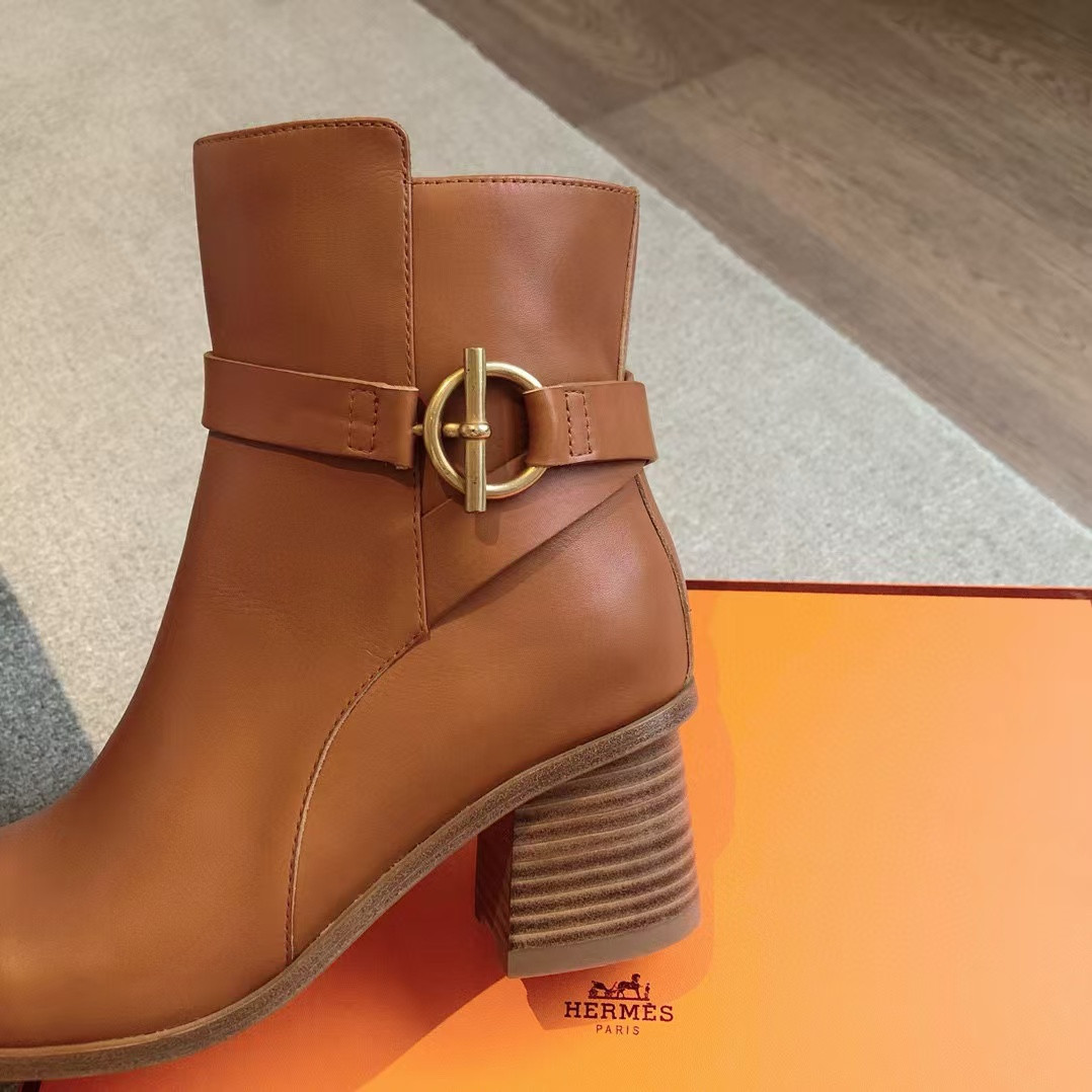 UA H**me5 Jill 60 ankle boots