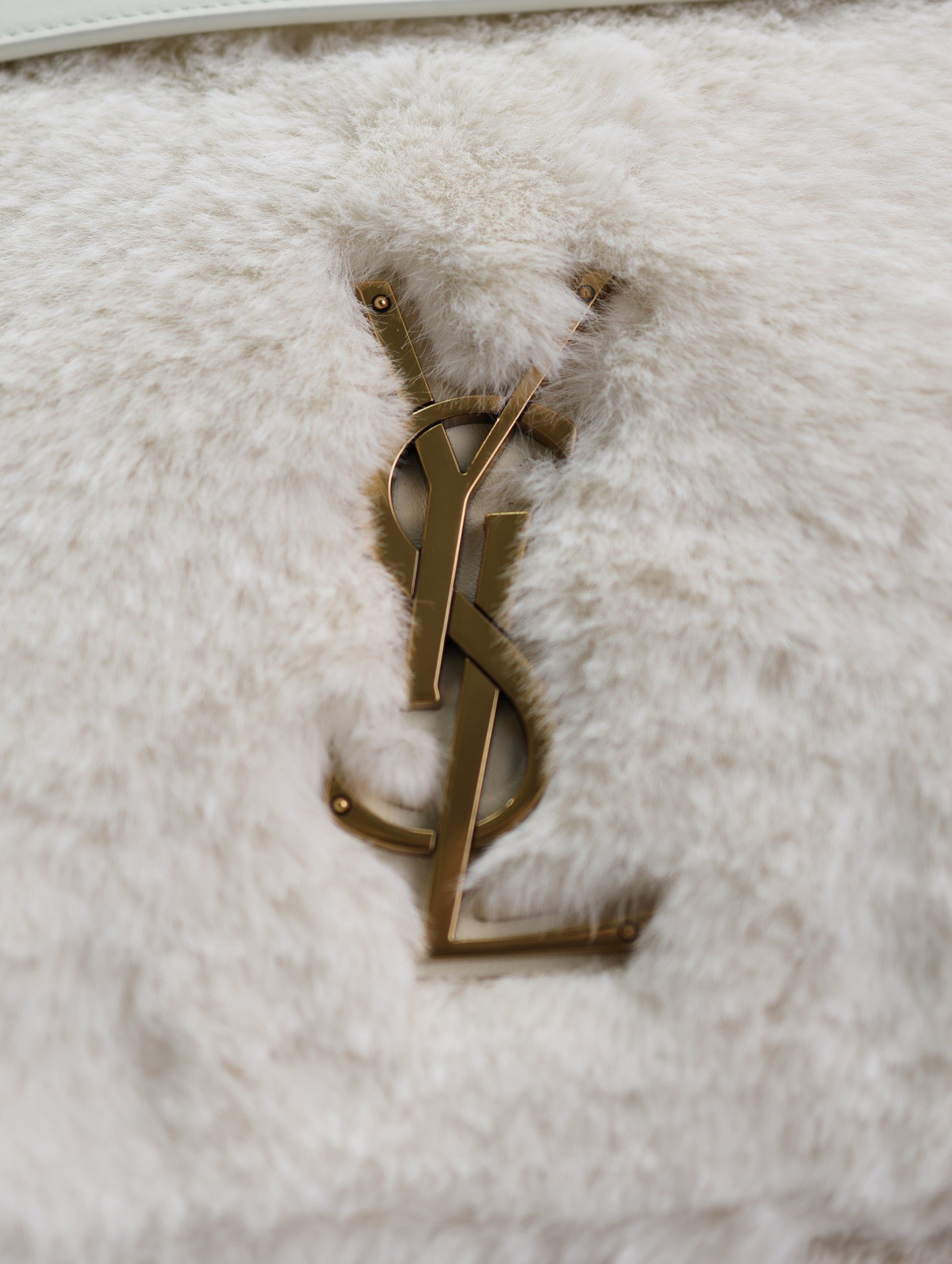 Y51 NIKI LARGE IN SHEARLING 47 X 34 X 16 CM