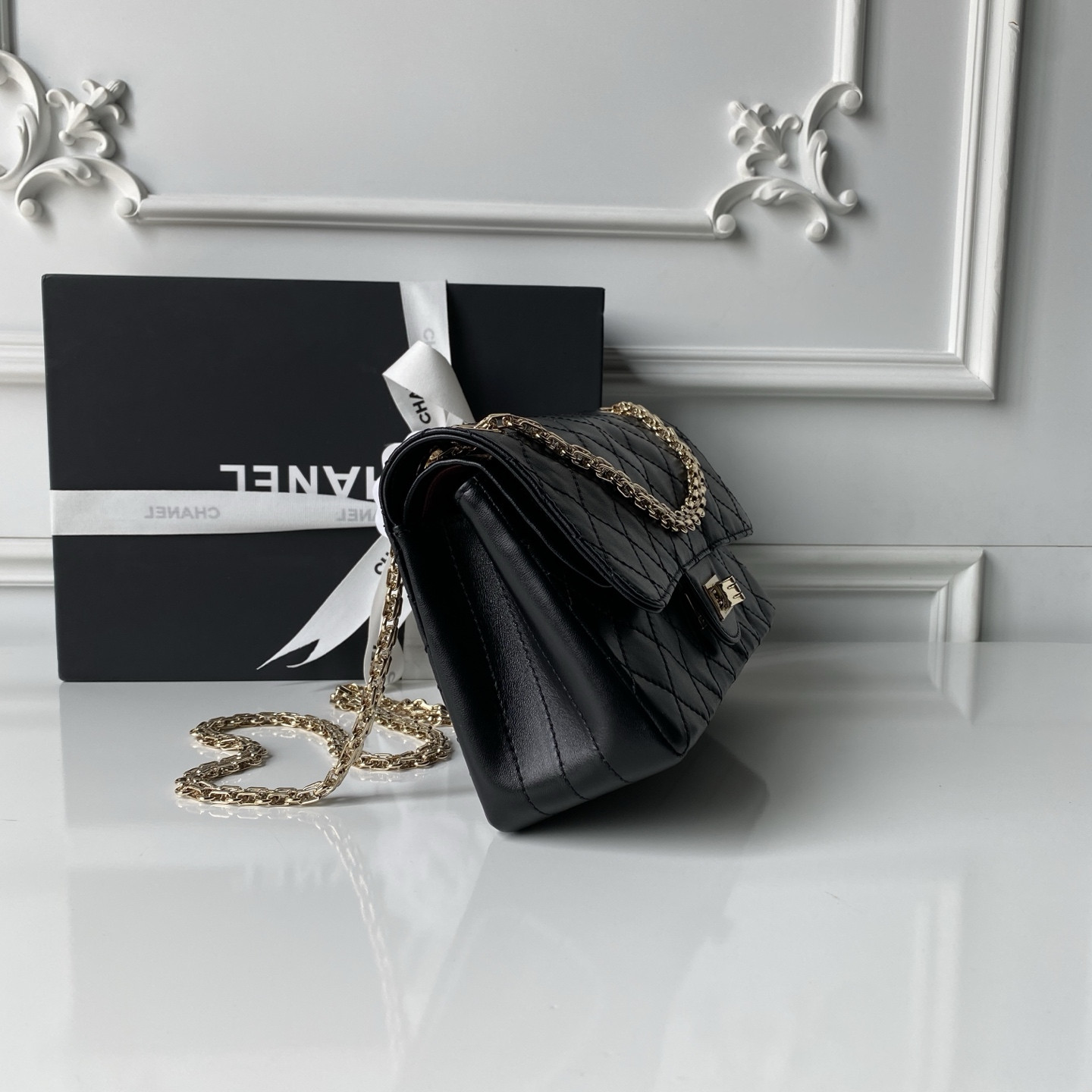 Chanel 2.55 Handbag A37586 16x24x7.5cm