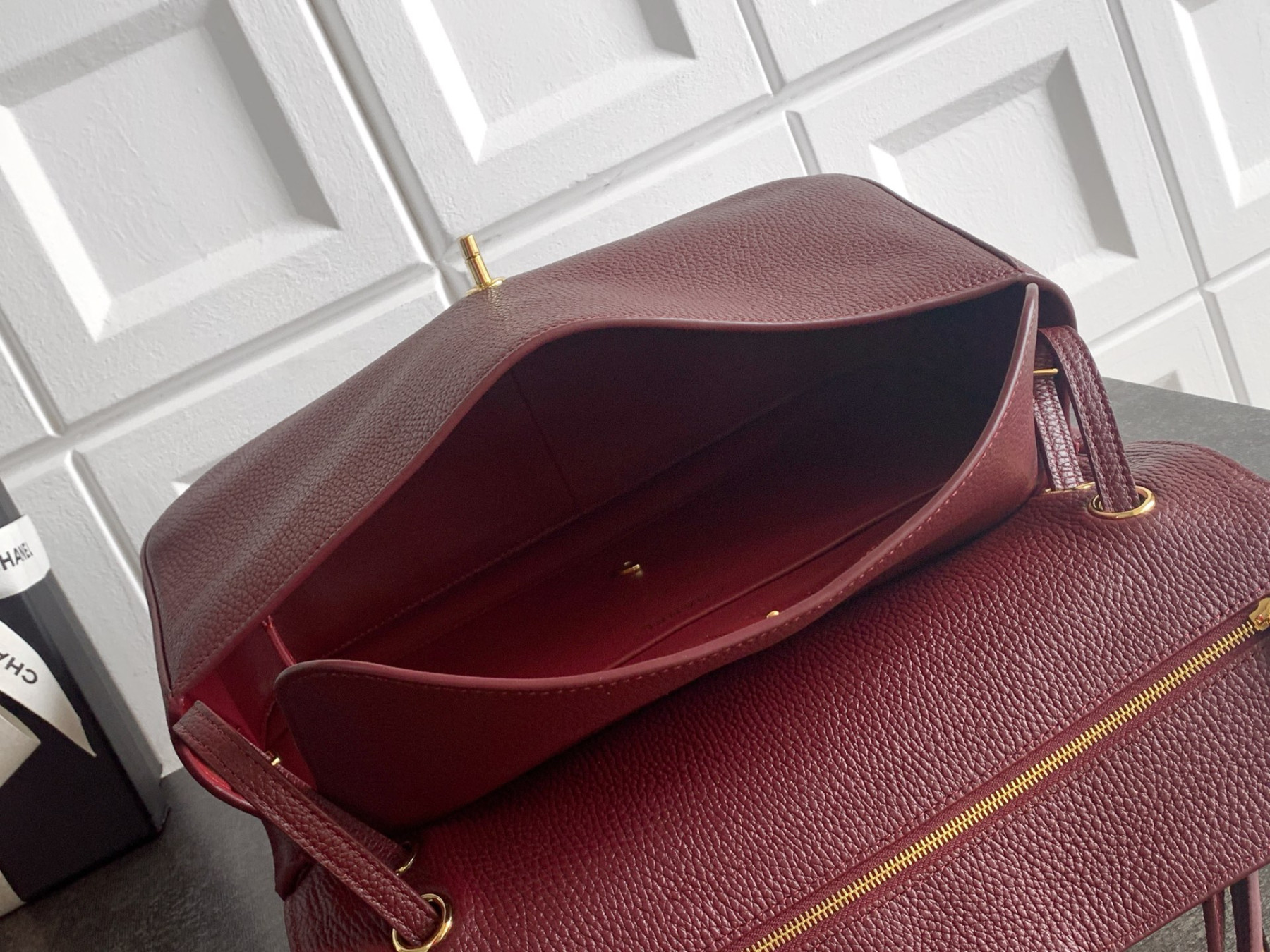 Chanel Maxi Flapbag AS6231 19.5x32x10cm