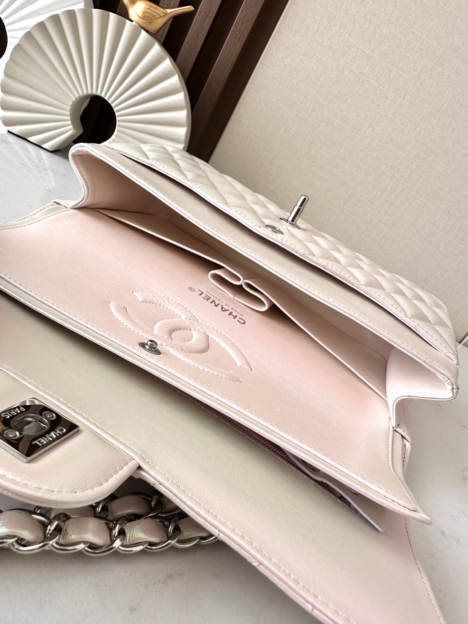 Chanel Classic Flap a01112 15.5×25.5×6.5cm