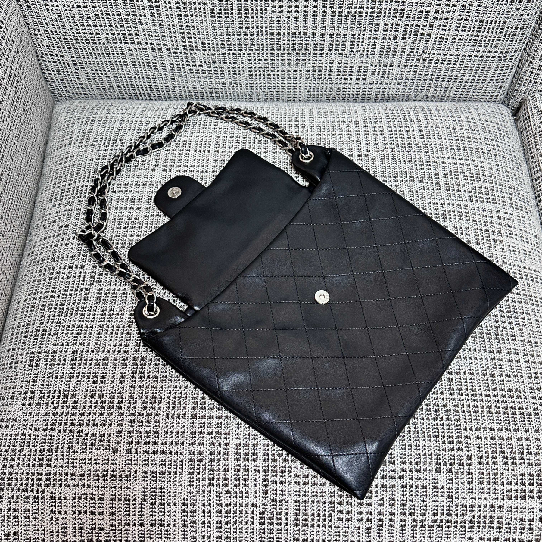 Chanel Hobo Bag 36x32x3cm