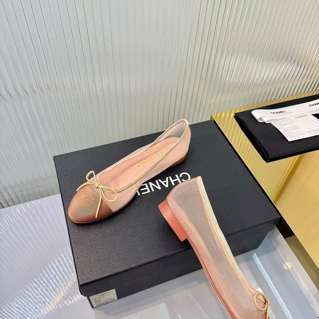 ua Ch**el ballet flats