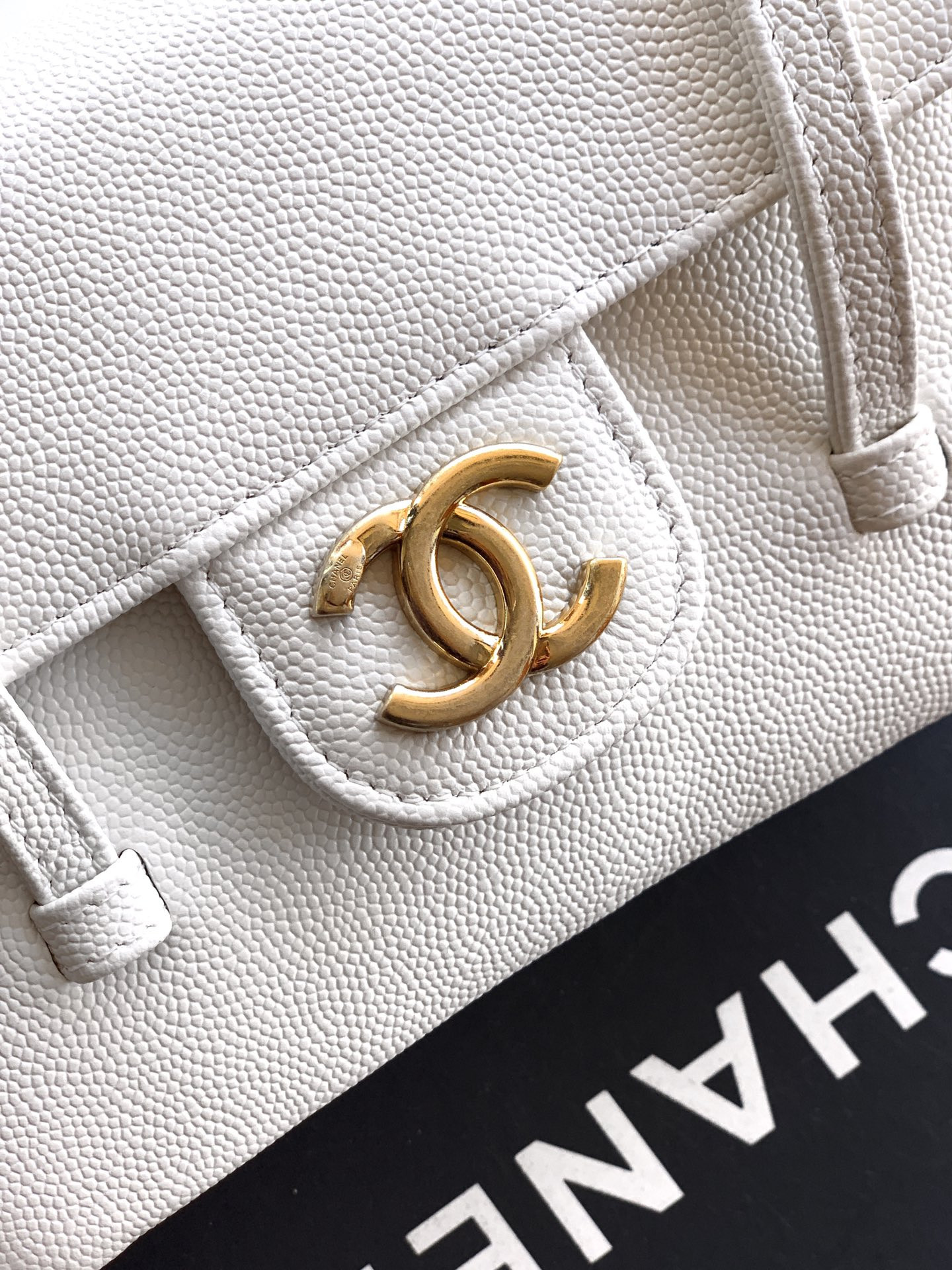 Chanel Flap Bag 11.5x17x5cm