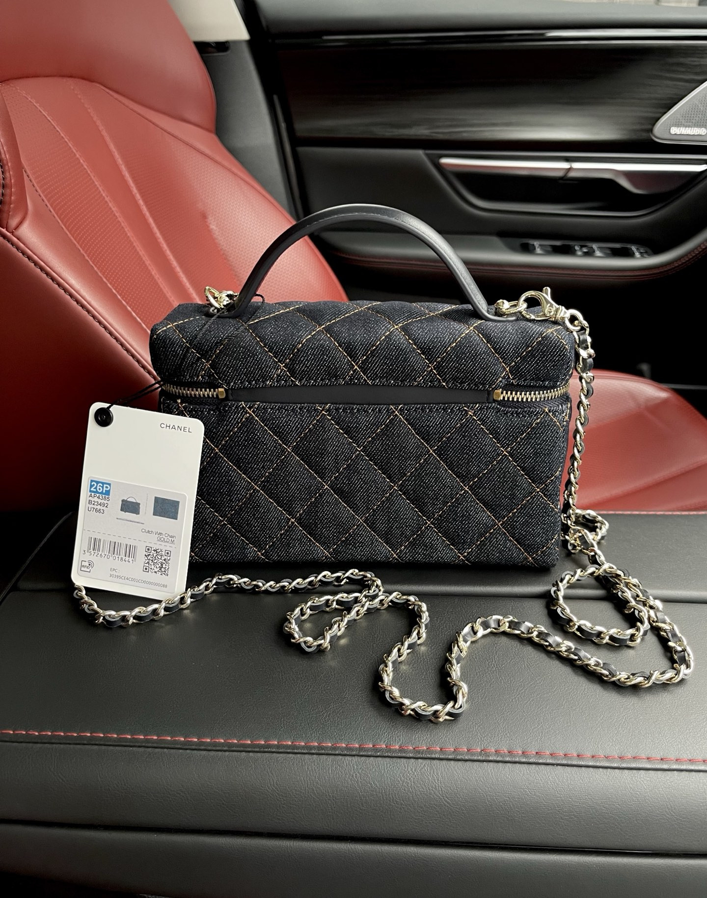 CHANEL Classic Vanity with chain Handbag AP4385 17x19x5cm