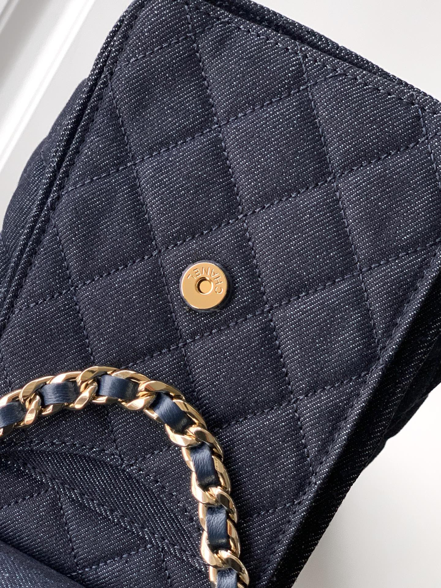 CHANEL 25C Bucket BAG 30x26x14cm