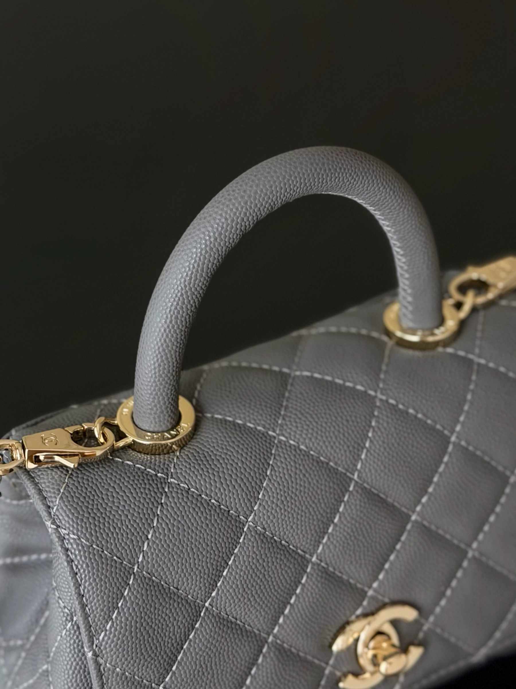 CHANEL mini coco handle 13x19x9cm